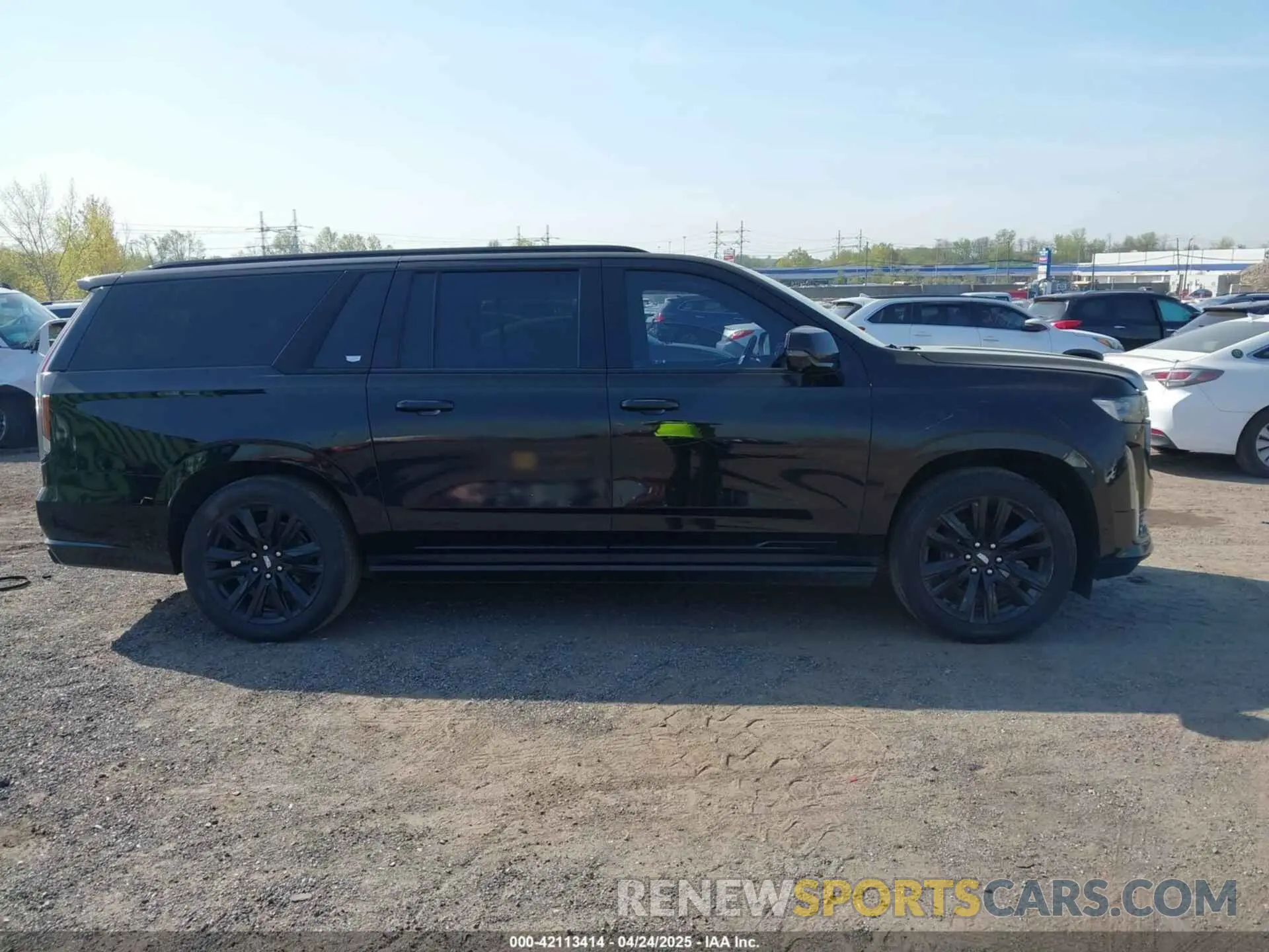 13 fotografías del automóvil dañado 1GYS4PKL2MR228185 CADILLAC ESCALADE ESV 2021