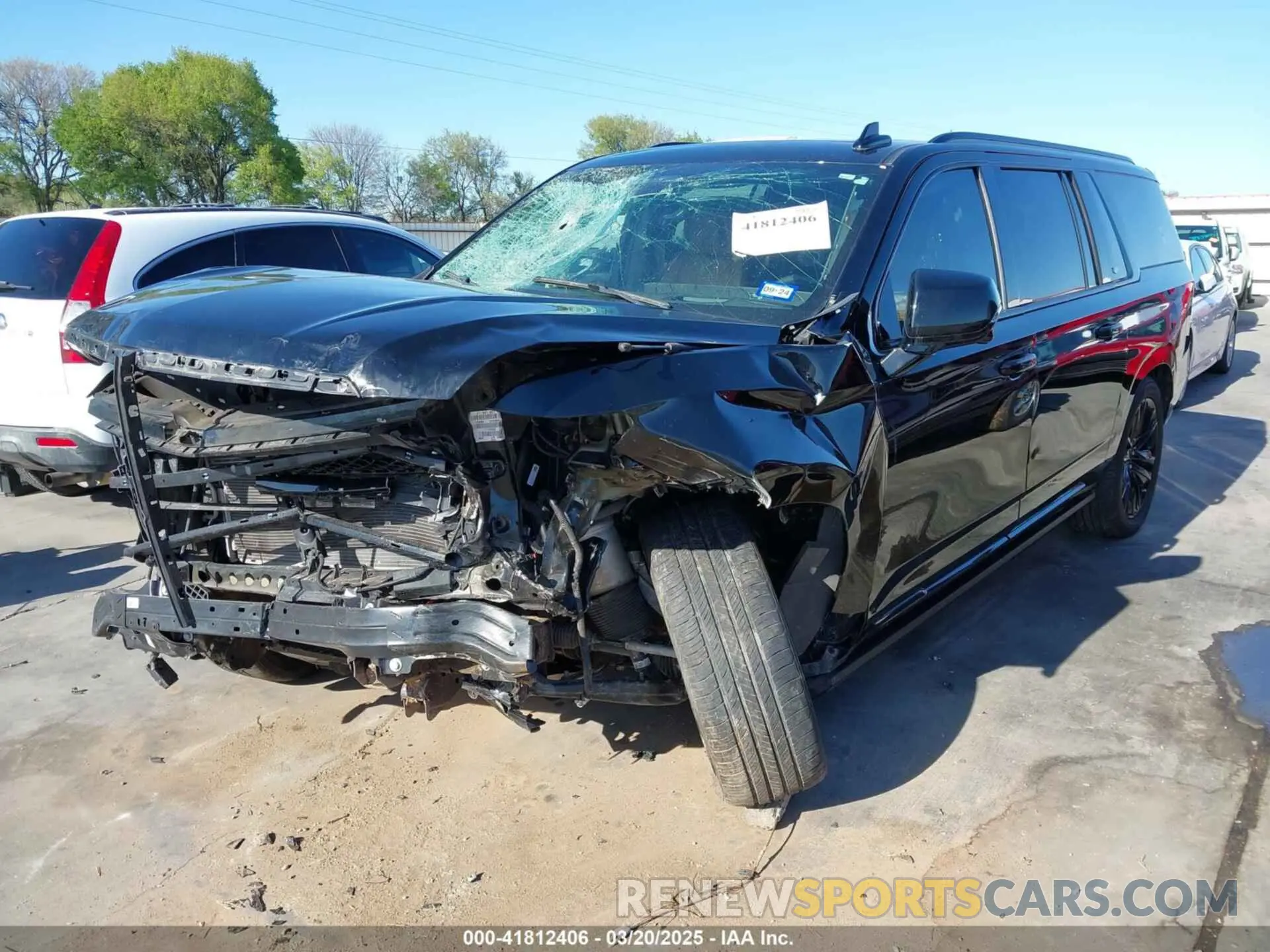2 fotografías del automóvil dañado 1GYS4PKL3MR341773 CADILLAC ESCALADE ESV 2021