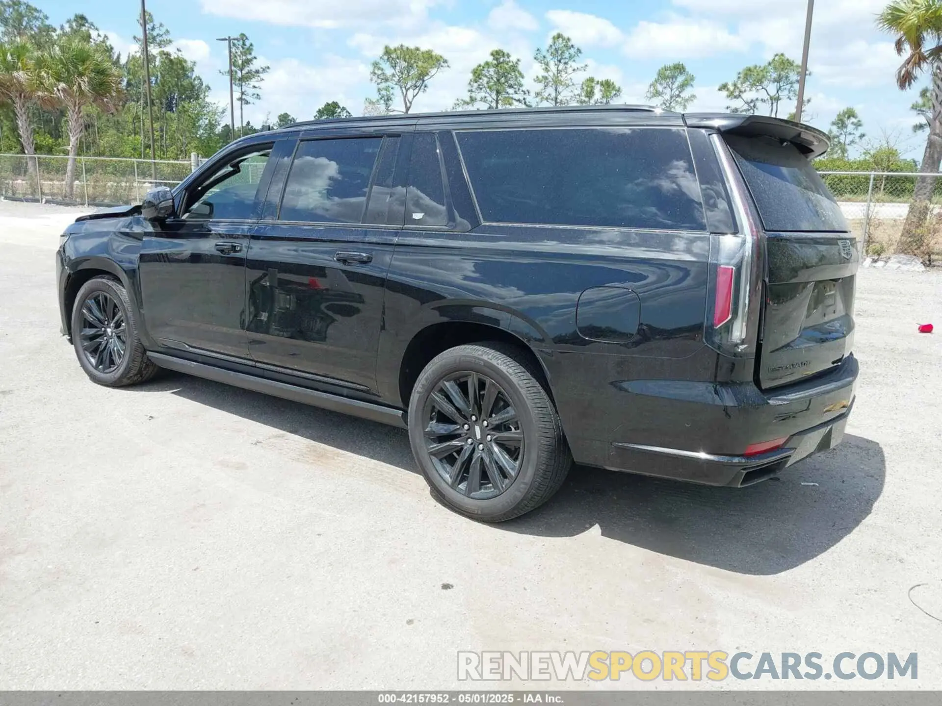 3 fotografías del automóvil dañado 1GYS4PKLXMR275092 CADILLAC ESCALADE ESV 2021