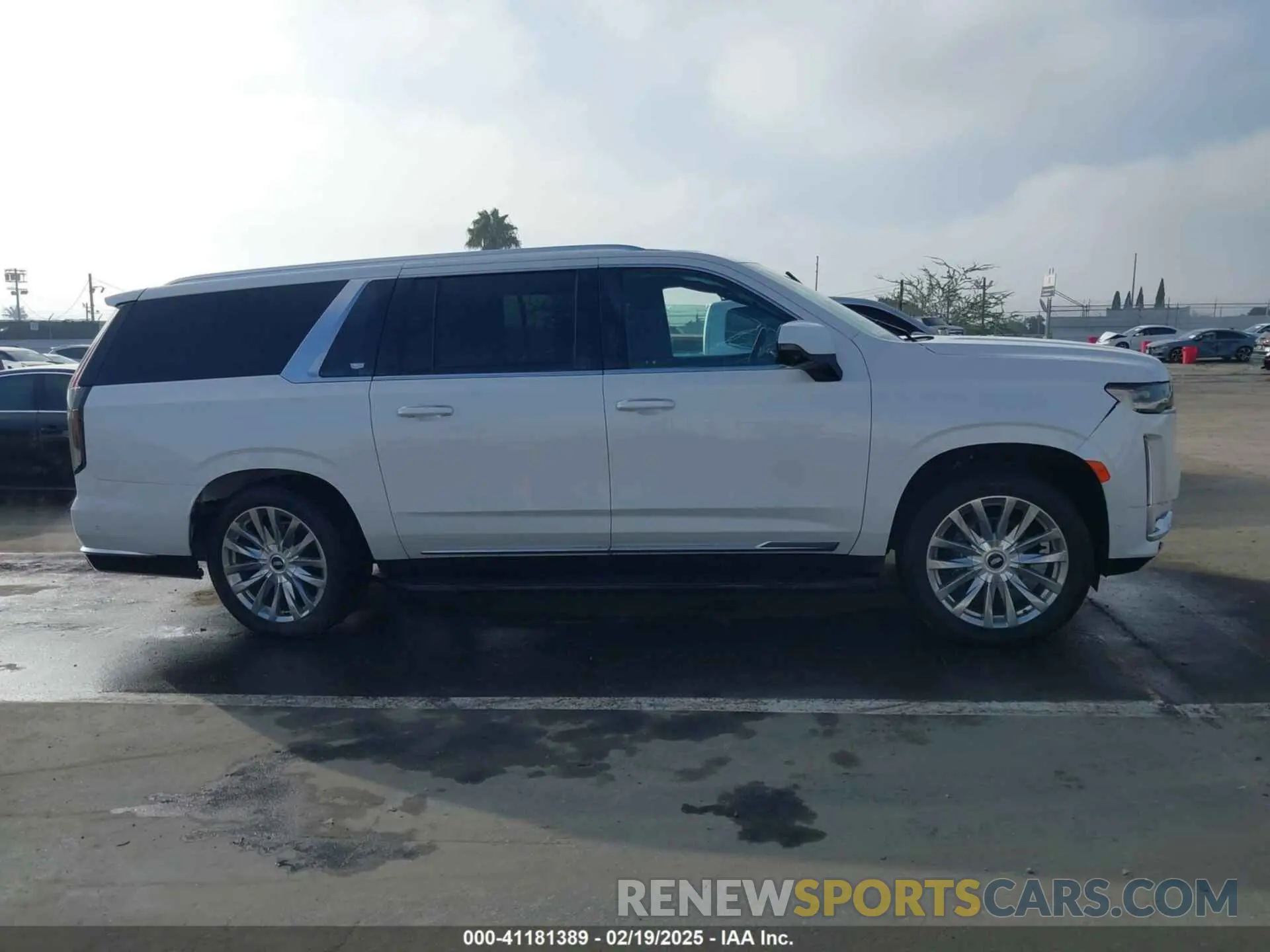 13 fotografías del automóvil dañado 1GYS4KKL8PR518437 CADILLAC ESCALADE ESV 2023