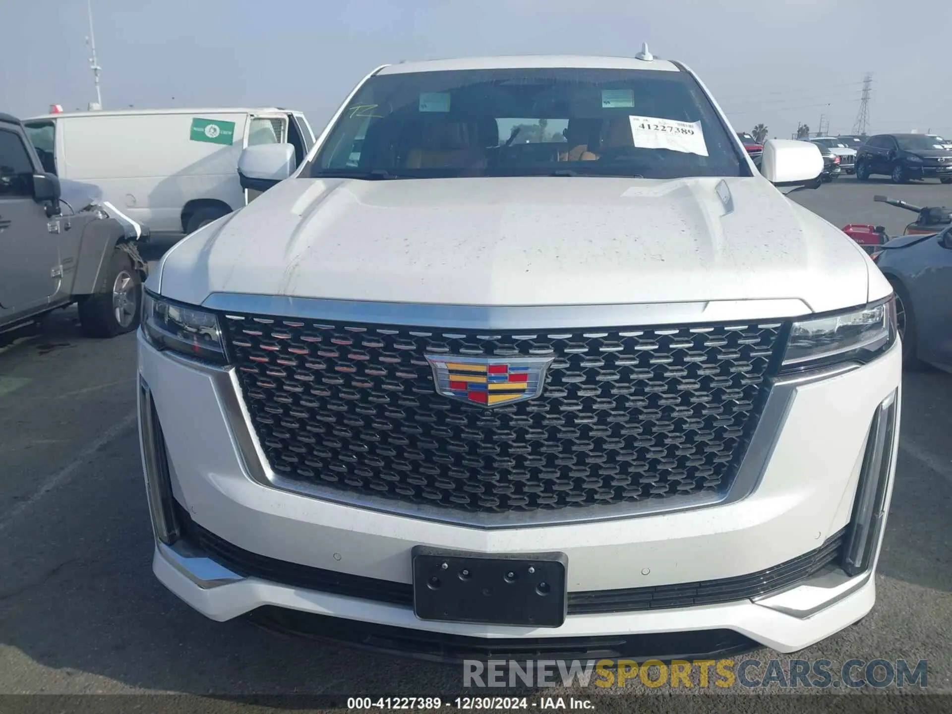 12 fotografías del automóvil dañado 1GYS4LKT2PR396678 CADILLAC ESCALADE ESV 2023