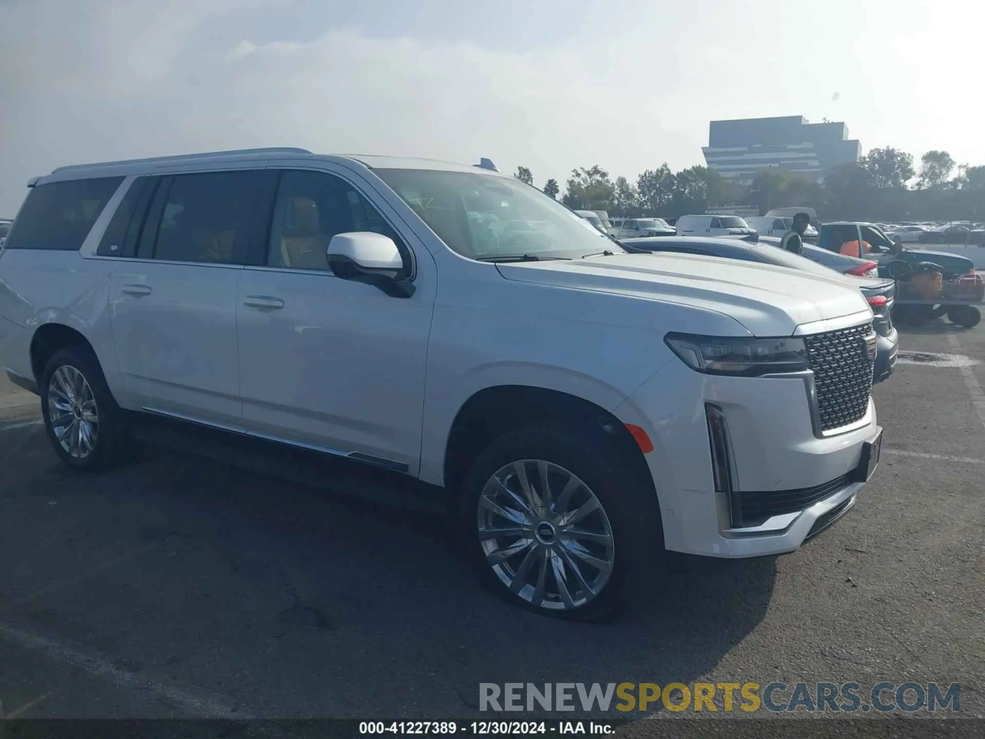 13 fotografías del automóvil dañado 1GYS4LKT2PR396678 CADILLAC ESCALADE ESV 2023