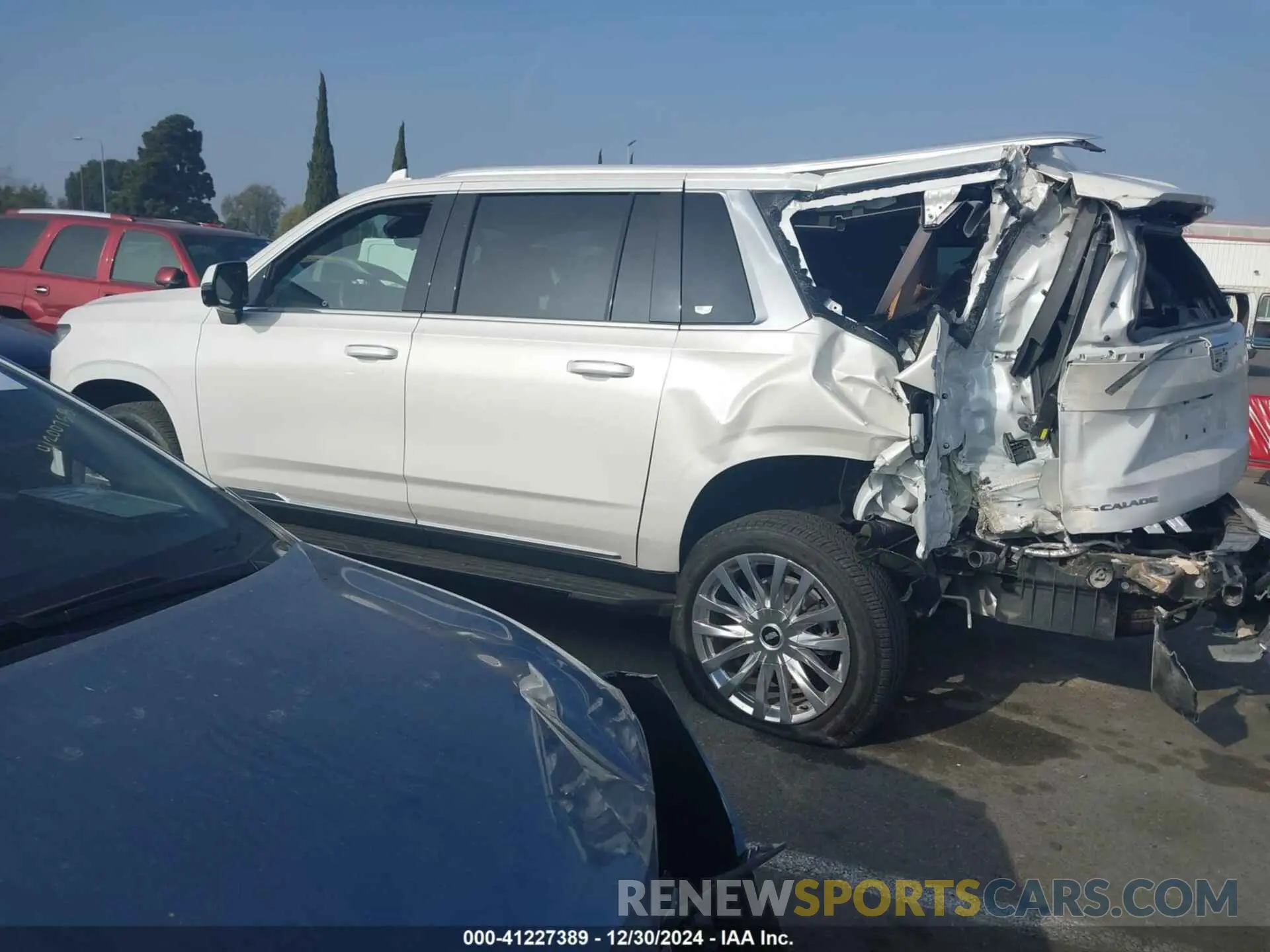 14 fotografías del automóvil dañado 1GYS4LKT2PR396678 CADILLAC ESCALADE ESV 2023