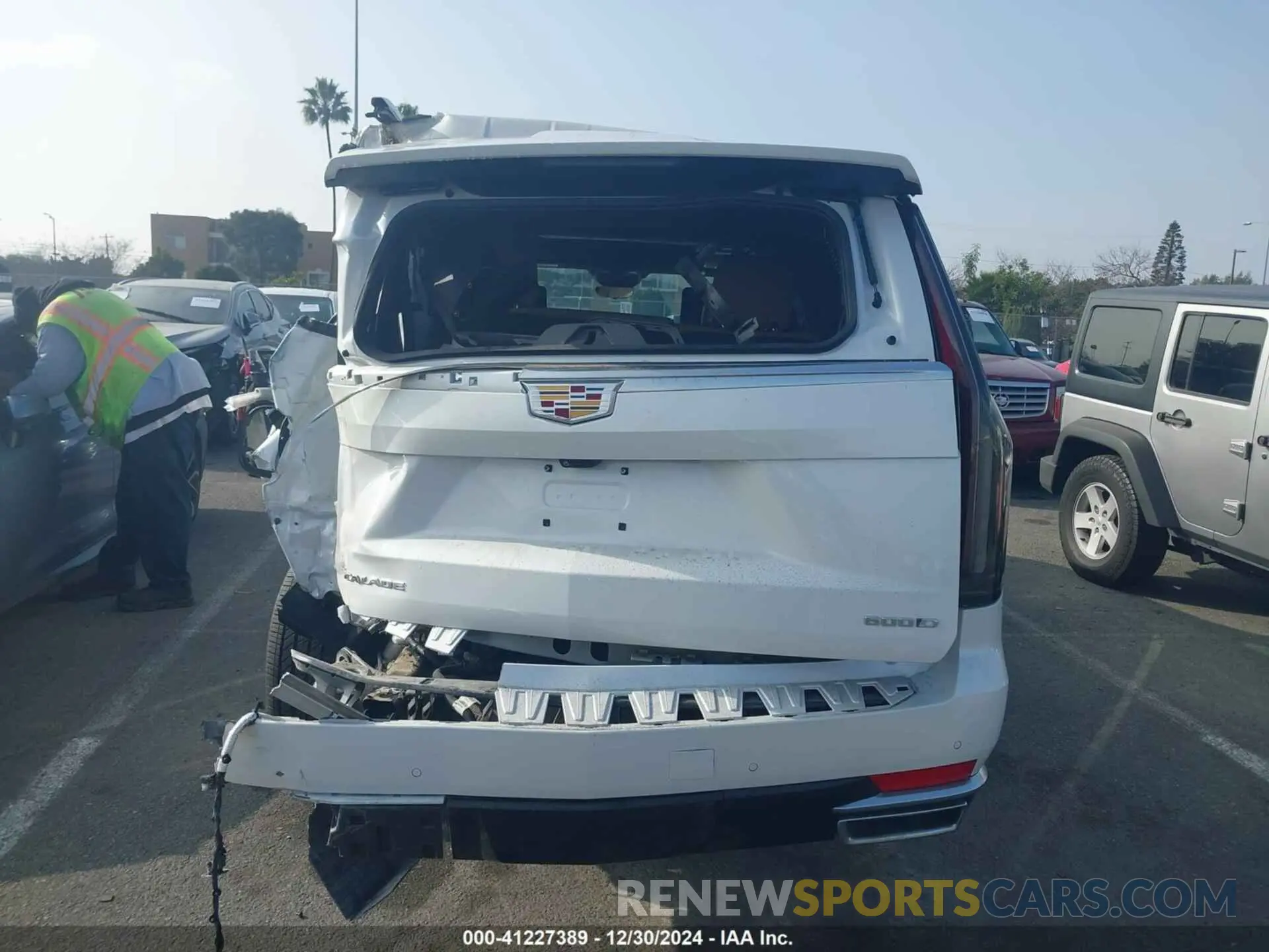 16 fotografías del automóvil dañado 1GYS4LKT2PR396678 CADILLAC ESCALADE ESV 2023
