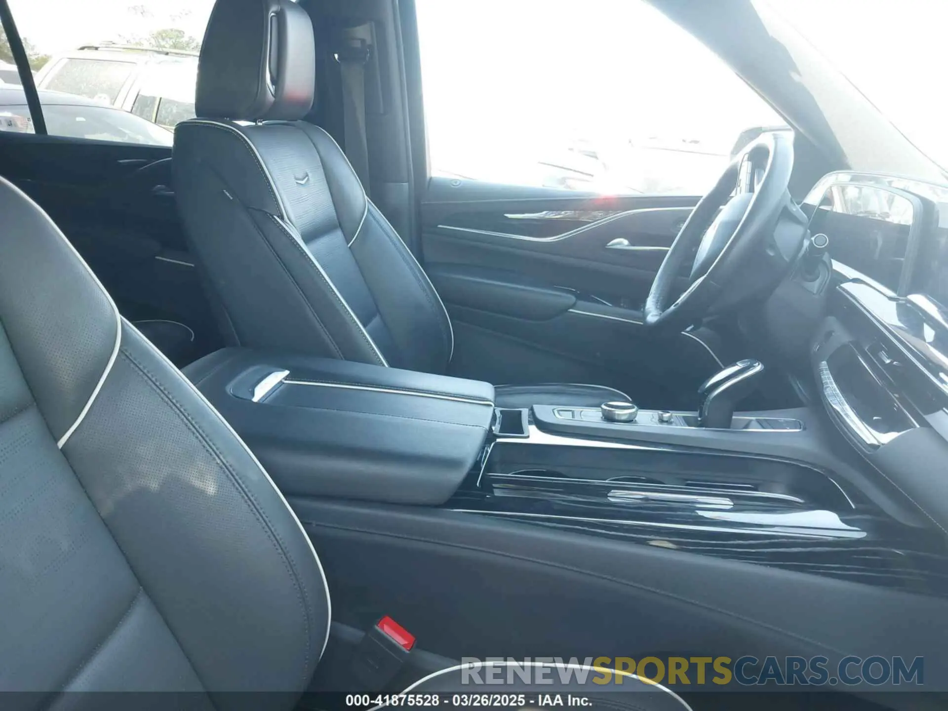 5 fotografías del automóvil dañado 1GYS4NKL9PR320239 CADILLAC ESCALADE ESV 2023