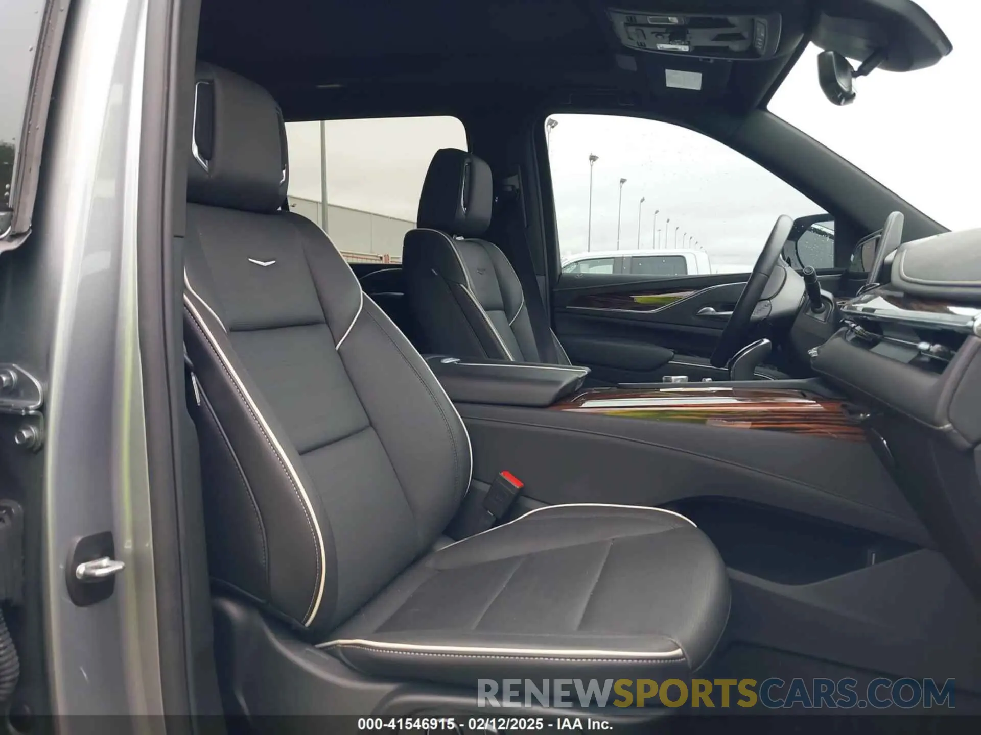 5 fotografías del automóvil dañado 1GYS3KKL7RR218216 CADILLAC ESCALADE ESV 2024