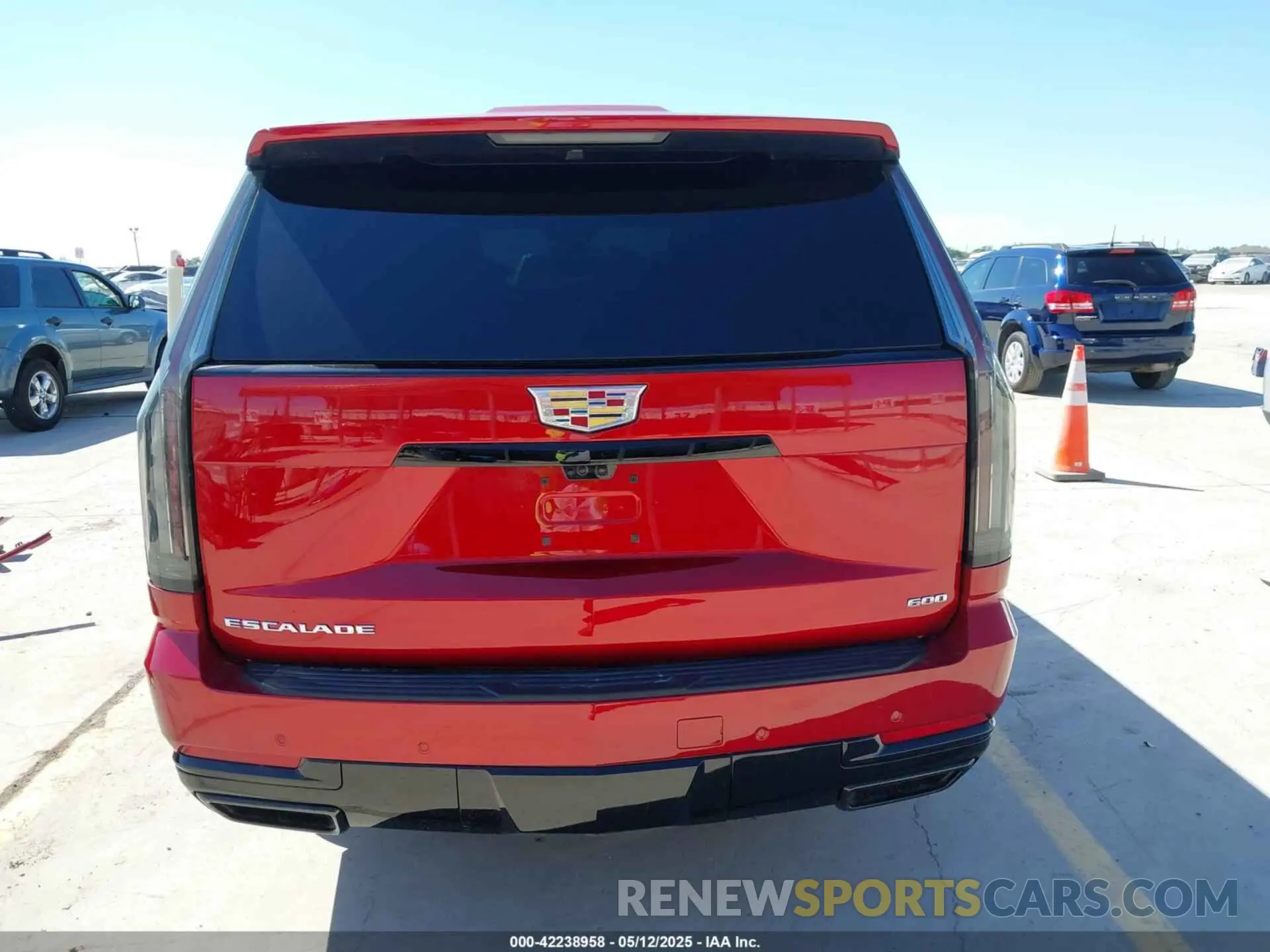 17 fotografías del automóvil dañado 1GYS8RRL3SR105112 CADILLAC ESCALADE ESV 2025
