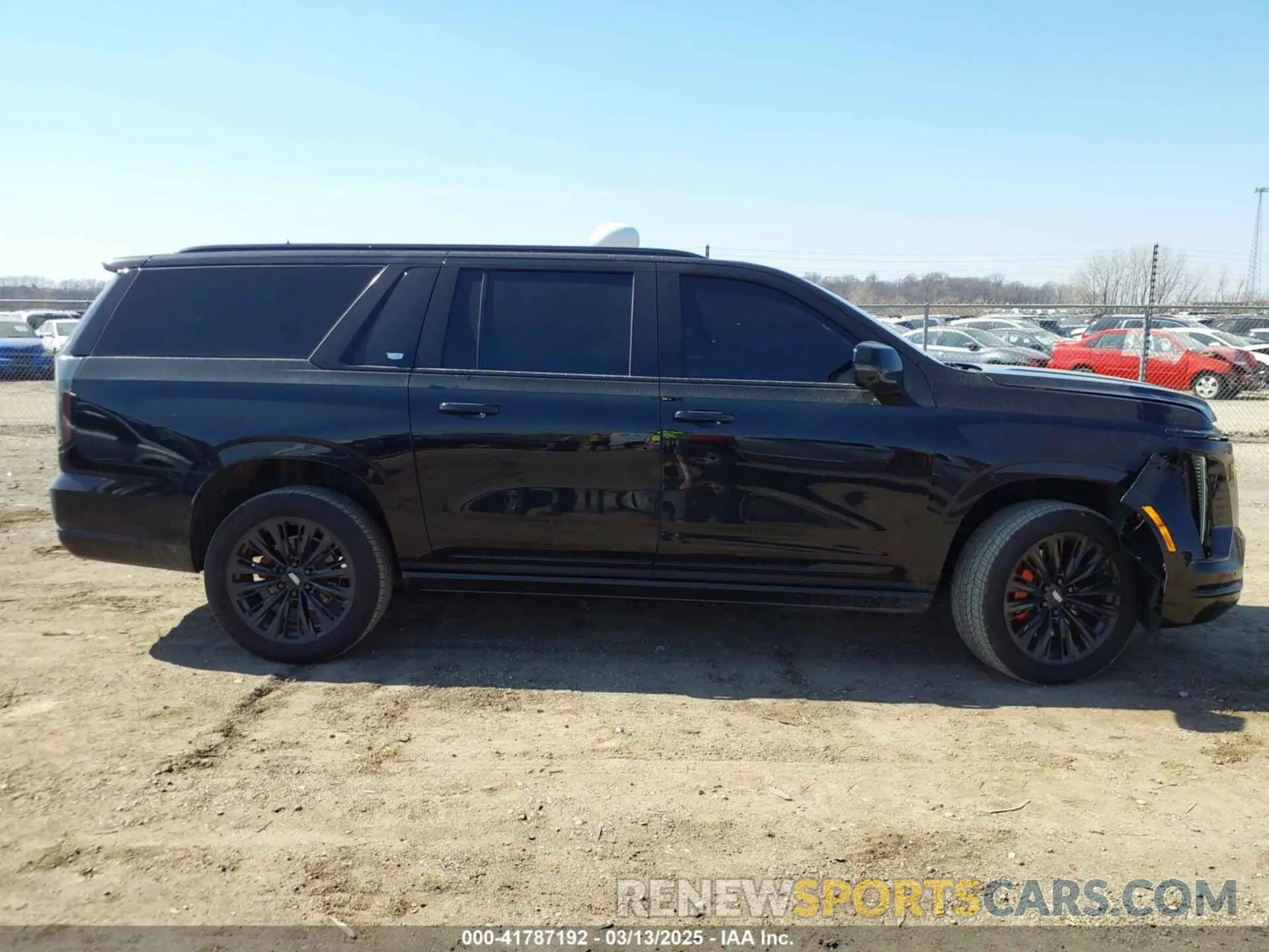 13 fotografías del automóvil dañado 1GYS9NRL7SR164542 CADILLAC ESCALADE ESV 2025