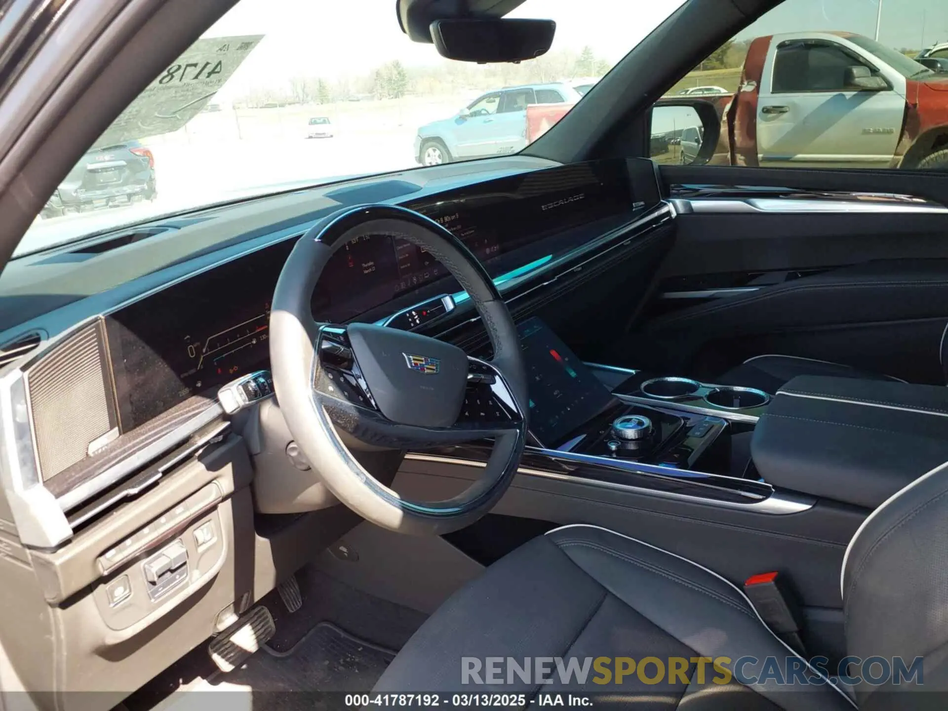 5 fotografías del automóvil dañado 1GYS9NRL7SR164542 CADILLAC ESCALADE ESV 2025