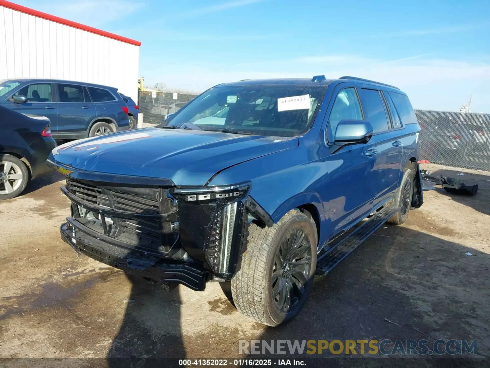 2 fotografías del automóvil dañado 1GYS9PRLXSR129201 CADILLAC ESCALADE ESV 2025