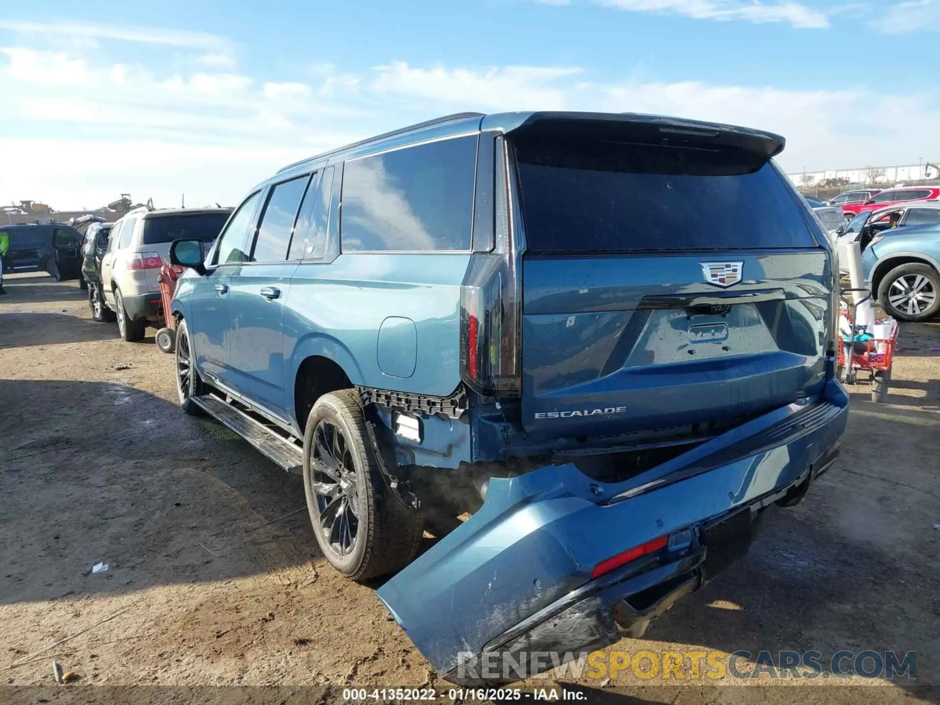 3 fotografías del automóvil dañado 1GYS9PRLXSR129201 CADILLAC ESCALADE ESV 2025