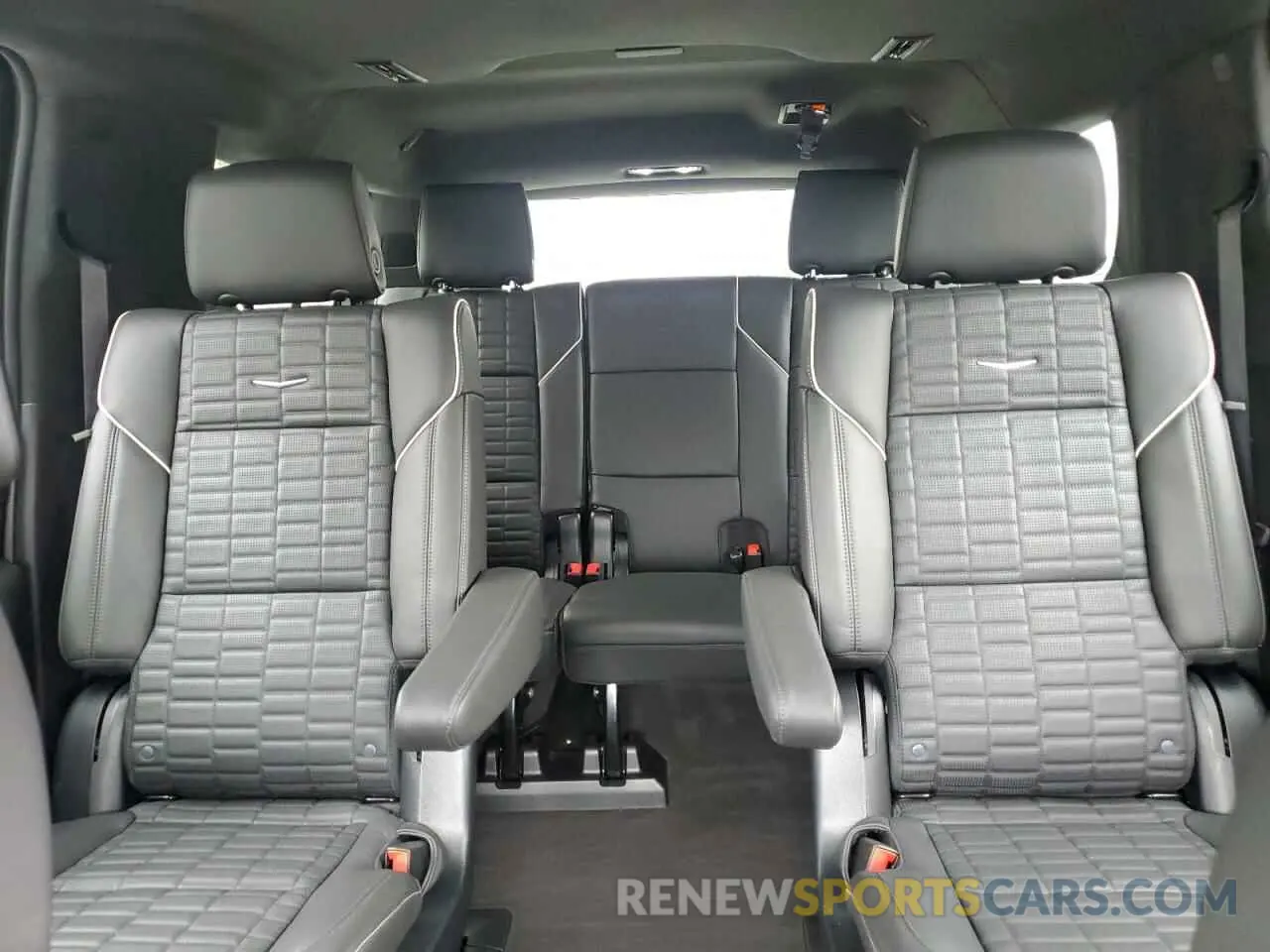 10 fotografías del automóvil dañado 1GYS4SK93PR229583 CADILLAC ESCALADE V 2023