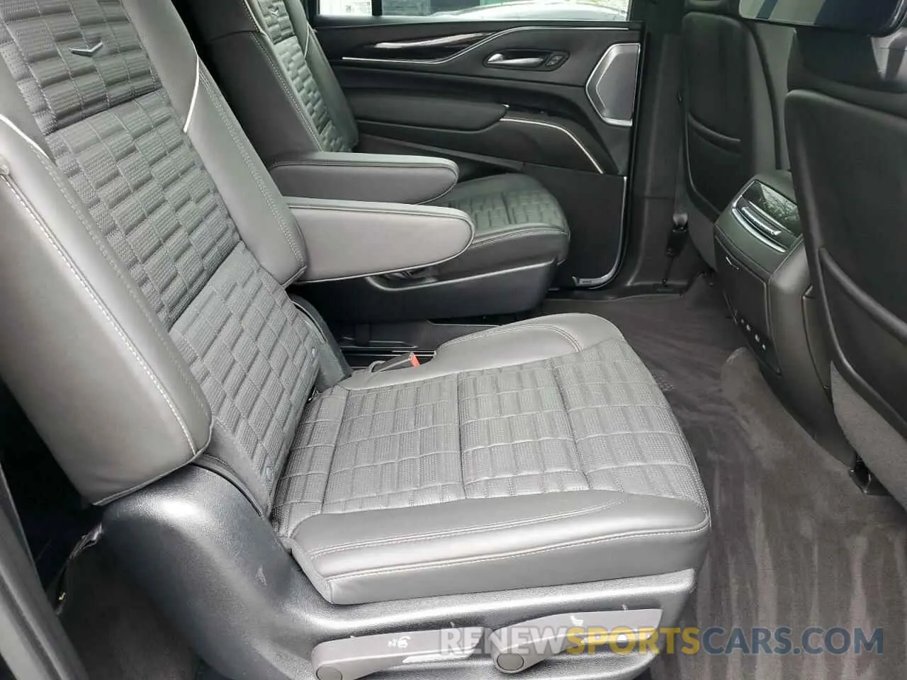 11 fotografías del automóvil dañado 1GYS4SK93PR229583 CADILLAC ESCALADE V 2023