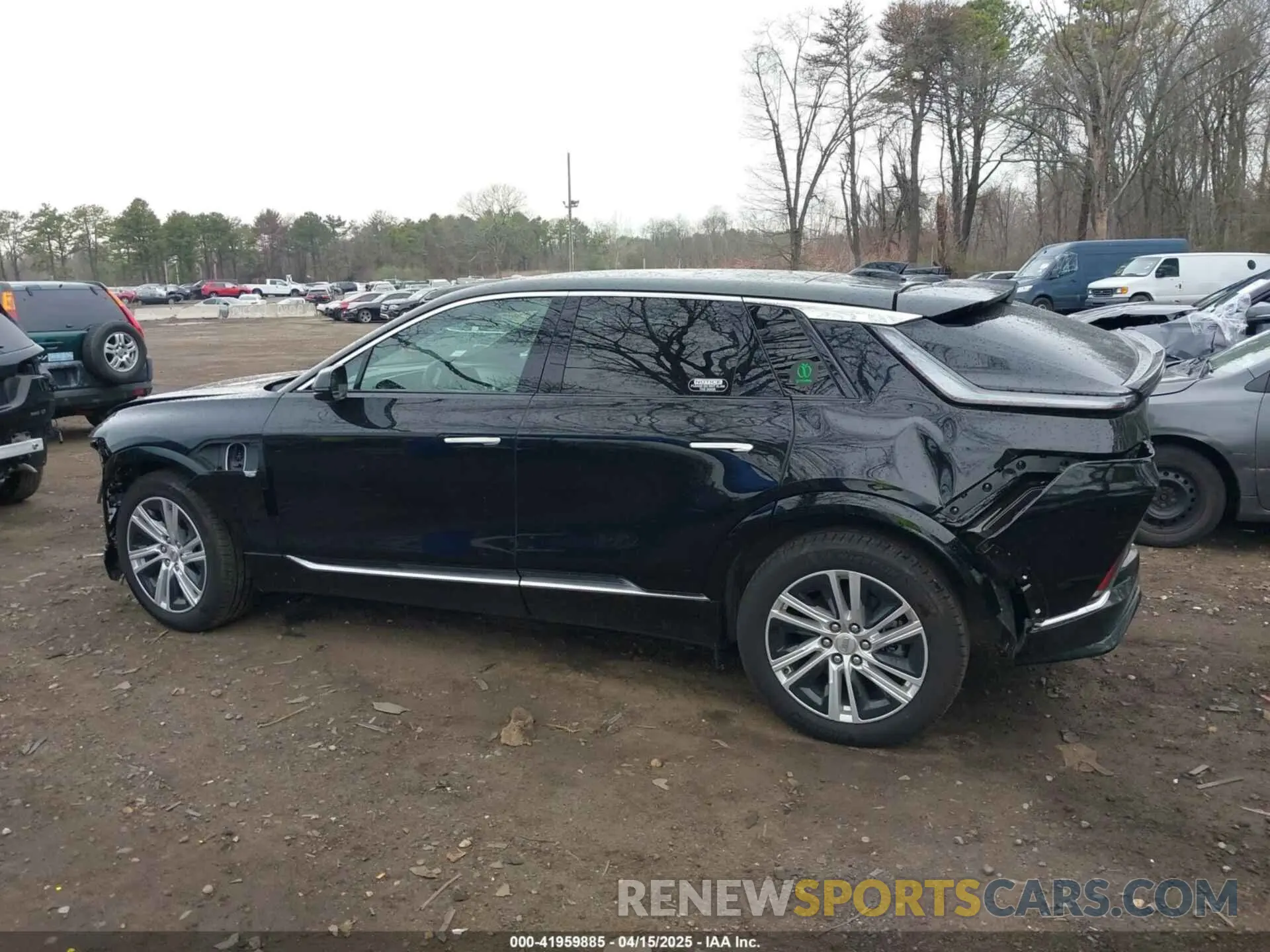 14 fotografías del automóvil dañado 1GYKPMRK3RZ128543 CADILLAC LYRIQ 2024