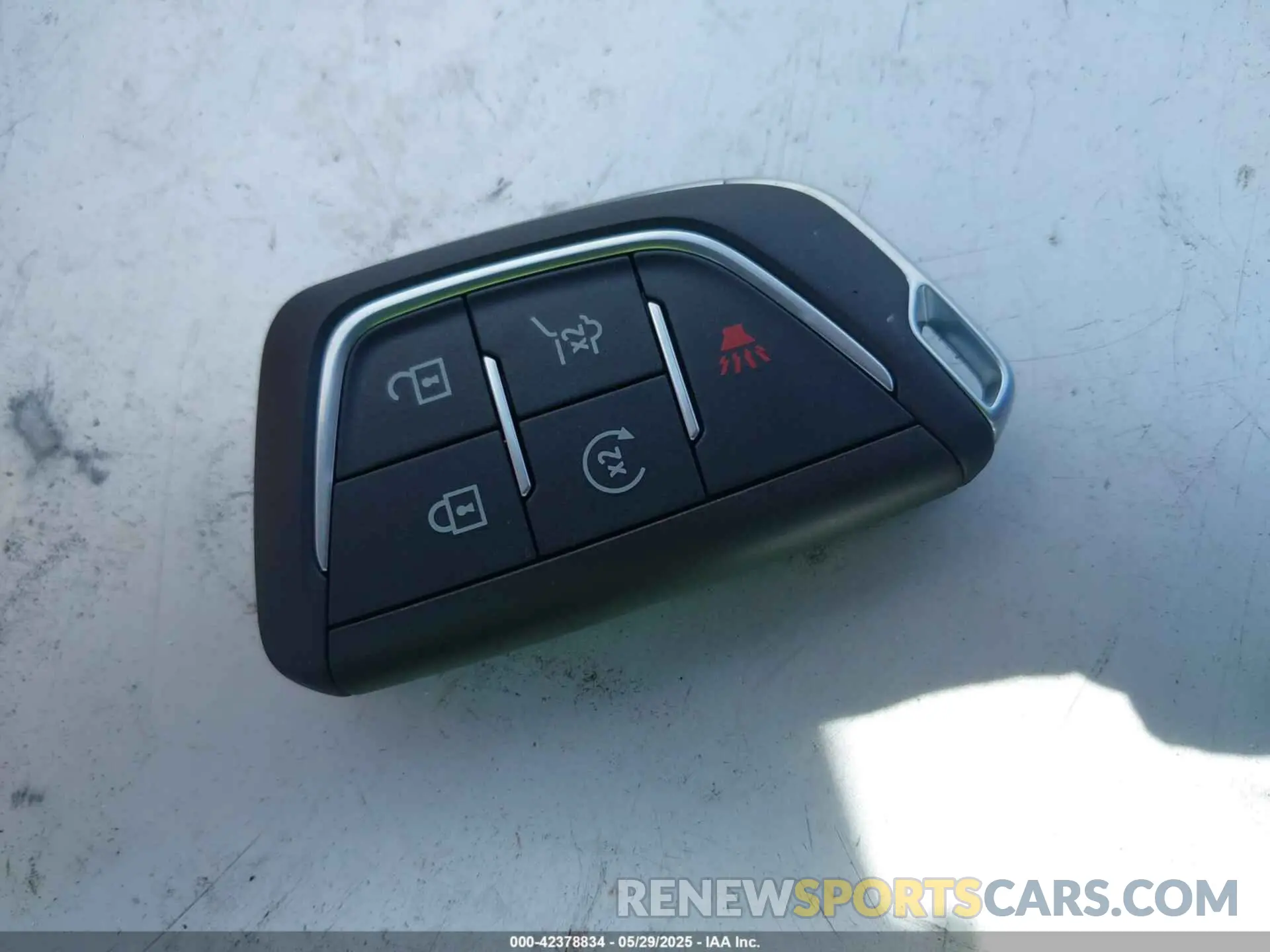 11 fotografías del automóvil dañado 1GYKPMRK7RZ140355 CADILLAC LYRIQ 2024