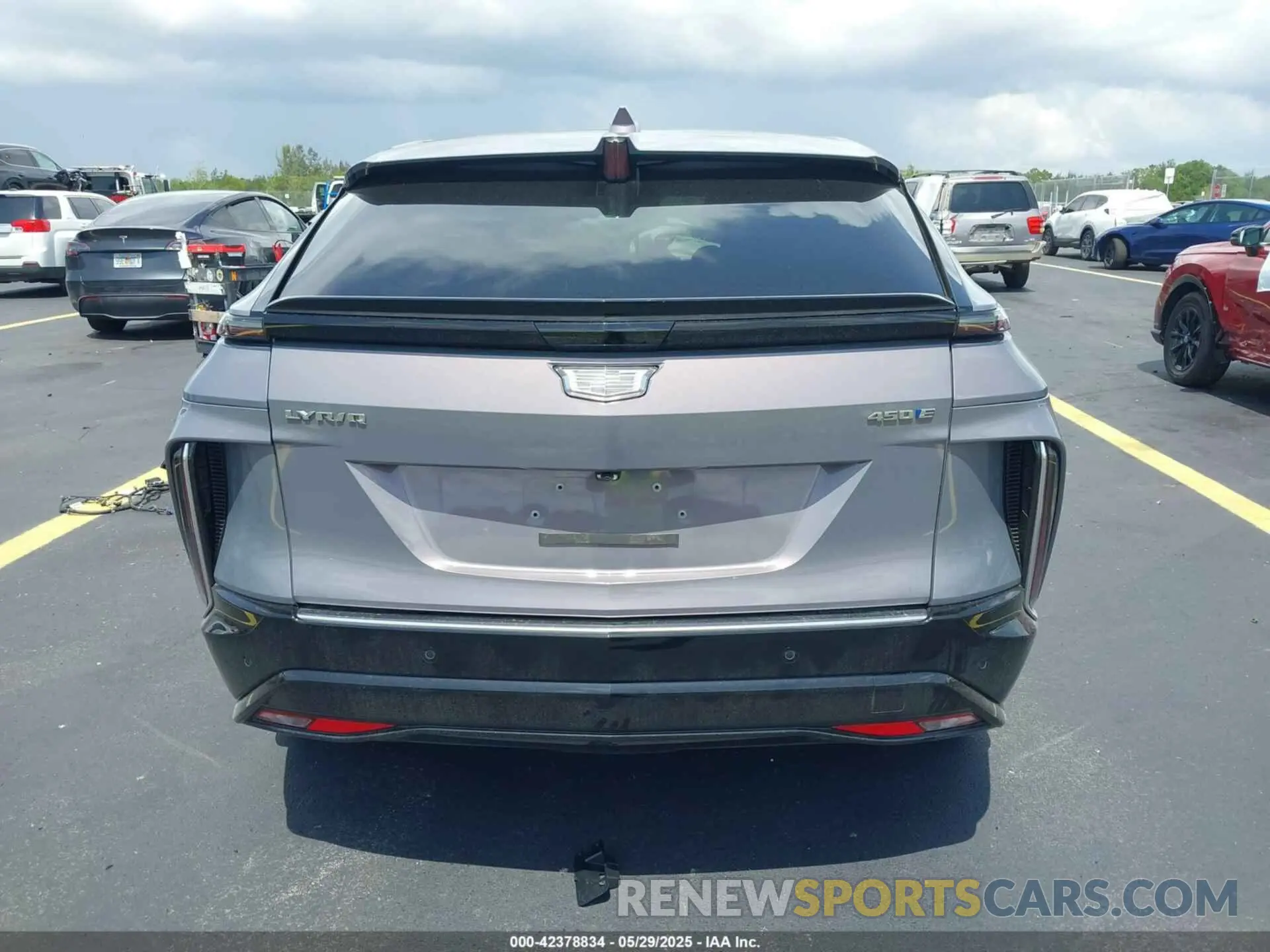 17 fotografías del automóvil dañado 1GYKPMRK7RZ140355 CADILLAC LYRIQ 2024