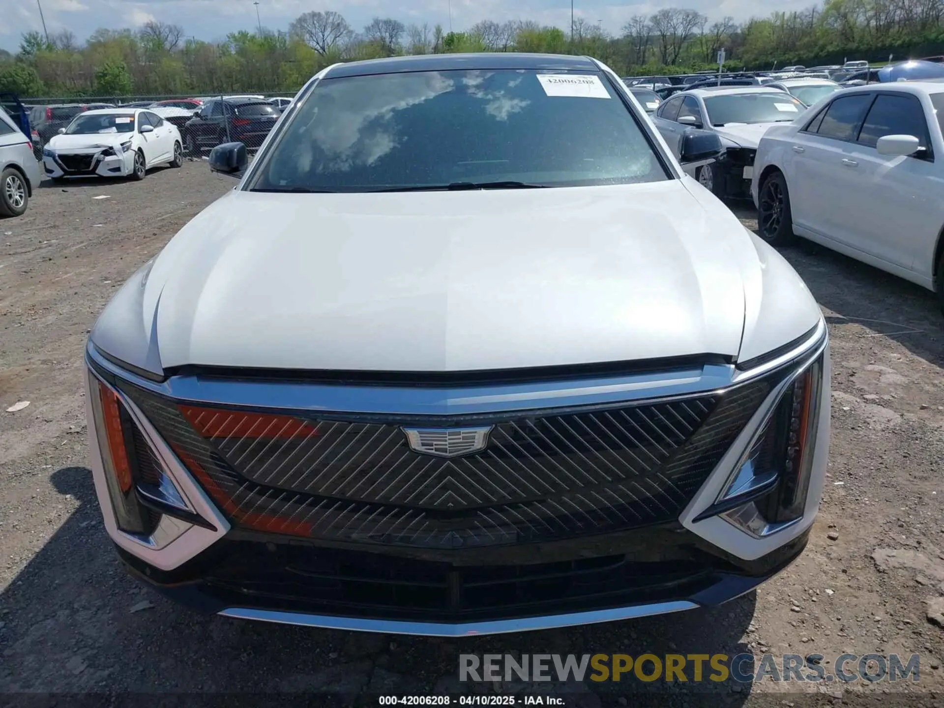 12 fotografías del automóvil dañado 1GYKPMRK9RZ103470 CADILLAC LYRIQ 2024