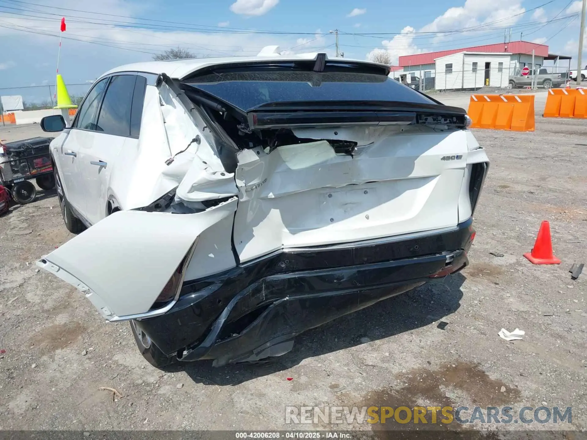 6 fotografías del automóvil dañado 1GYKPMRK9RZ103470 CADILLAC LYRIQ 2024