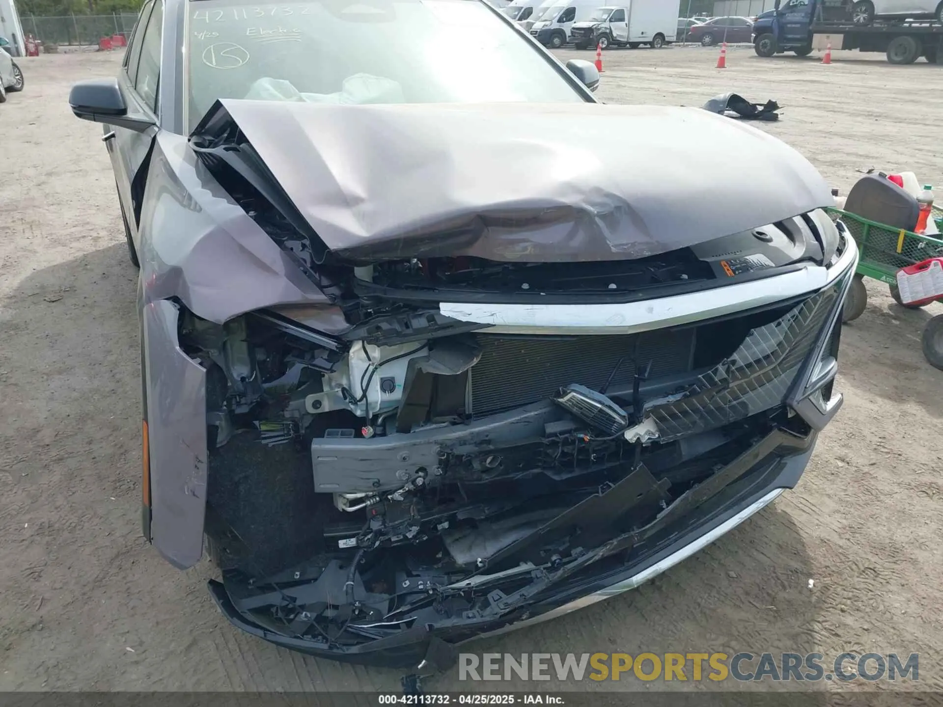 6 fotografías del automóvil dañado 1GYKPMRLXRZ141816 CADILLAC LYRIQ 2024