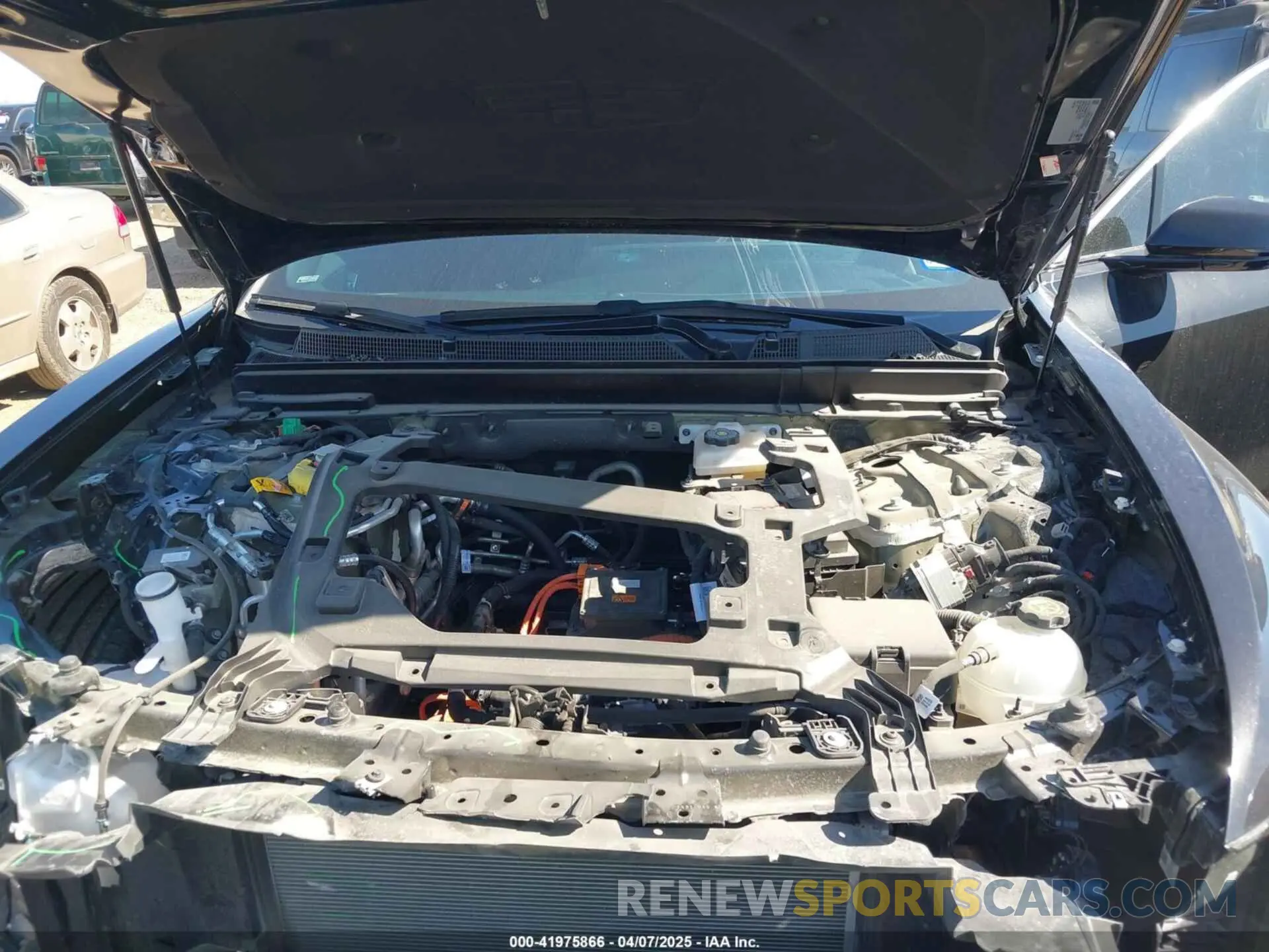 10 fotografías del automóvil dañado 1GYKPPRK9RZ101820 CADILLAC LYRIQ 2024
