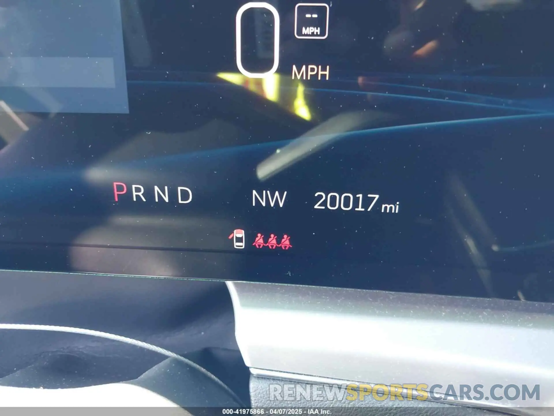 15 fotografías del automóvil dañado 1GYKPPRK9RZ101820 CADILLAC LYRIQ 2024