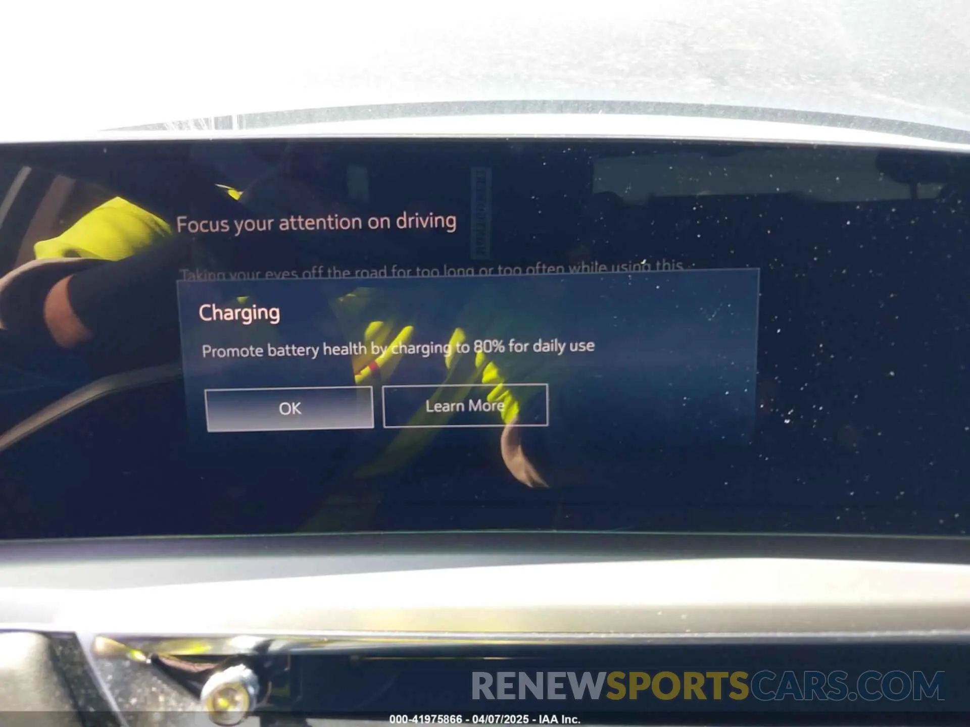 17 fotografías del automóvil dañado 1GYKPPRK9RZ101820 CADILLAC LYRIQ 2024