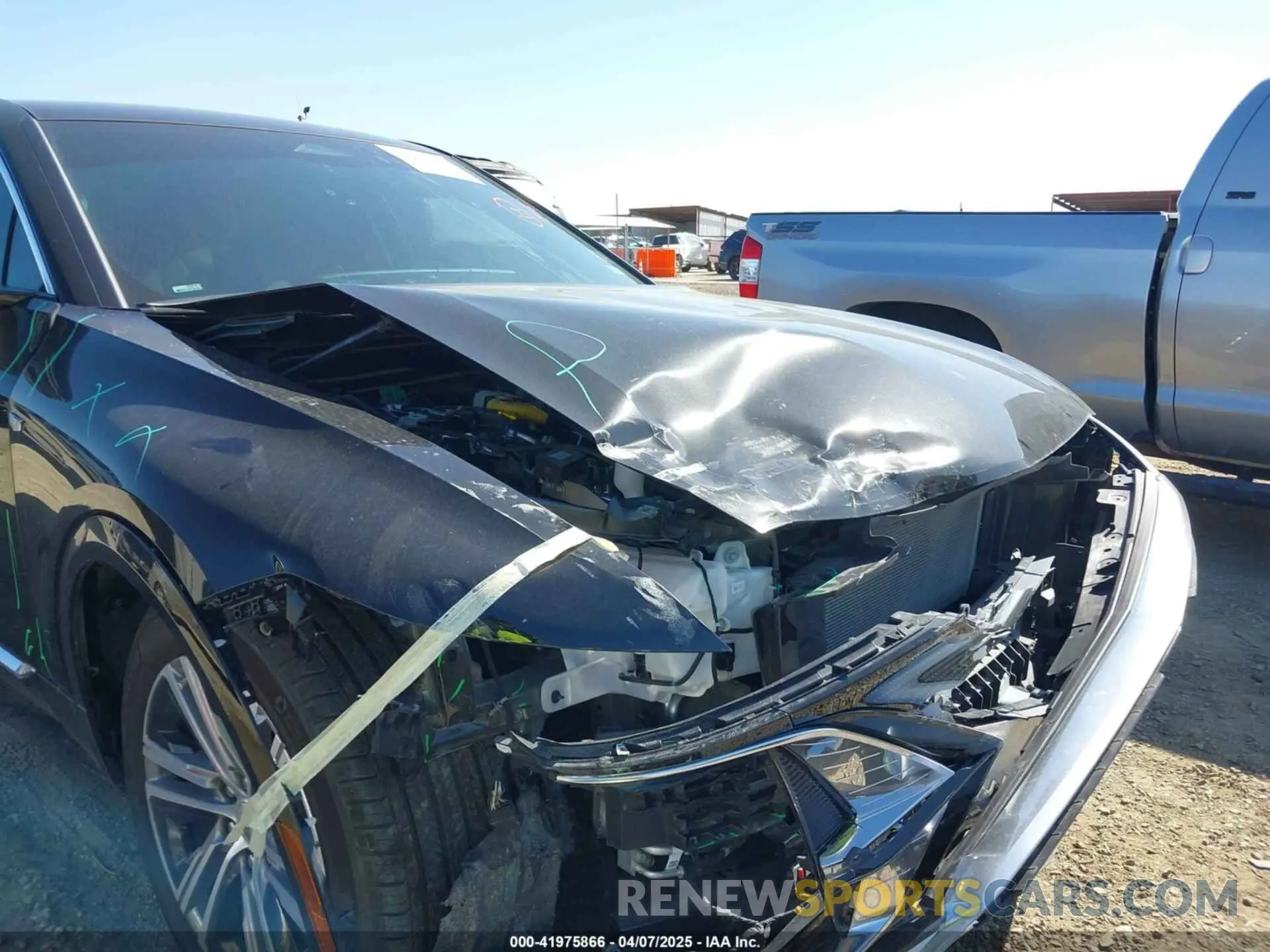 20 fotografías del automóvil dañado 1GYKPPRK9RZ101820 CADILLAC LYRIQ 2024