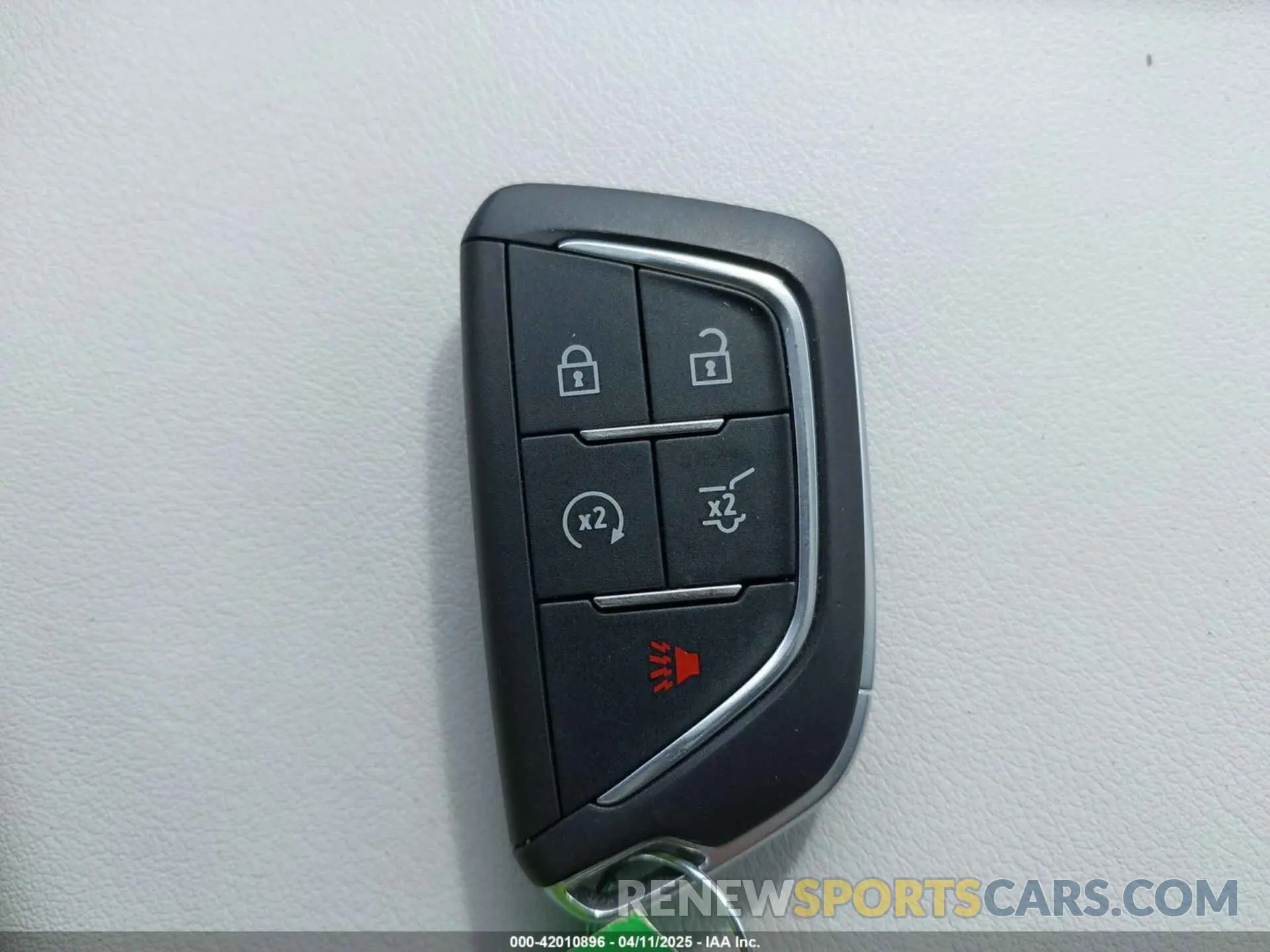 11 fotografías del automóvil dañado 1GYKPPRL2RZ103577 CADILLAC LYRIQ 2024