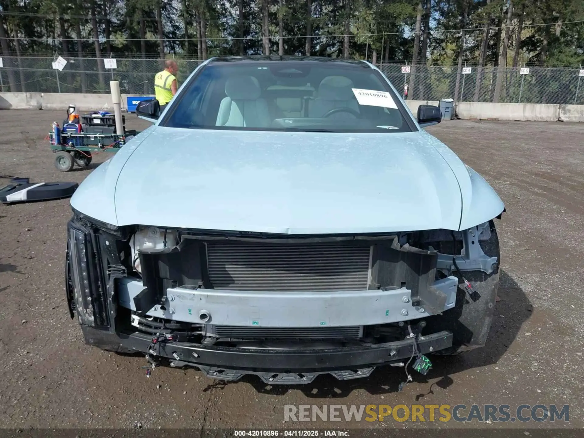 13 fotografías del automóvil dañado 1GYKPPRL2RZ103577 CADILLAC LYRIQ 2024