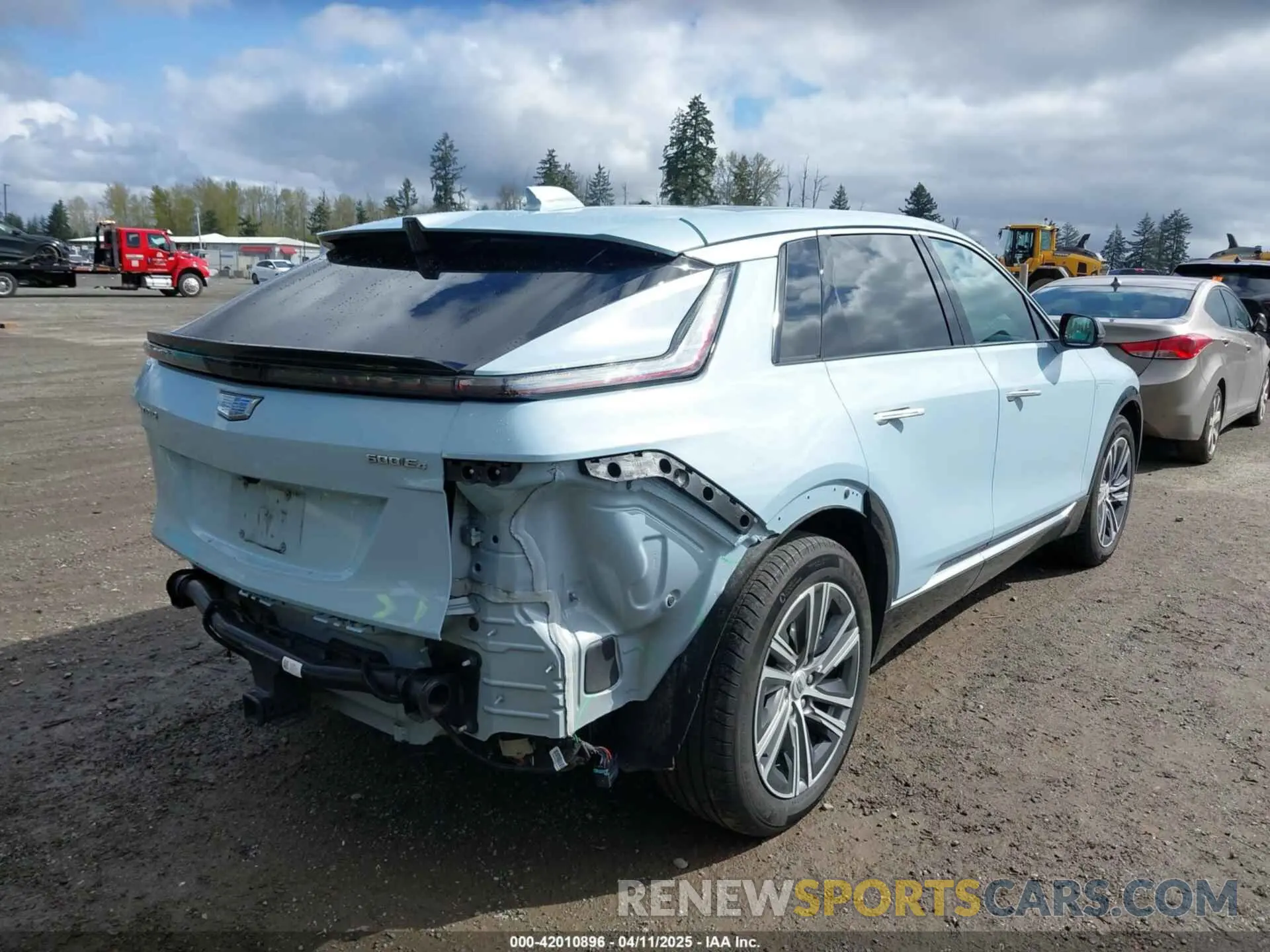 4 fotografías del automóvil dañado 1GYKPPRL2RZ103577 CADILLAC LYRIQ 2024