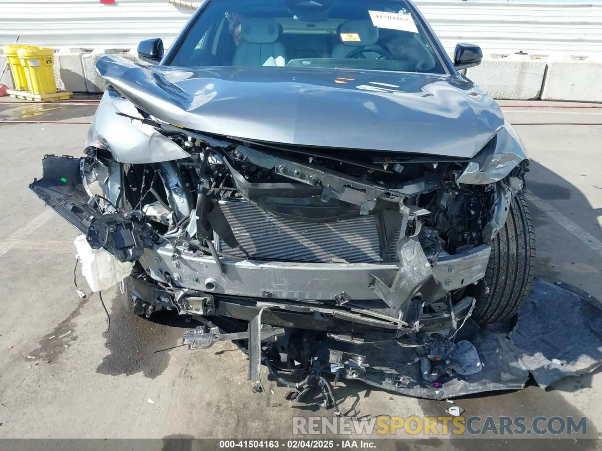 12 fotografías del automóvil dañado 1GYKPRRL1RZ113352 CADILLAC LYRIQ 2024