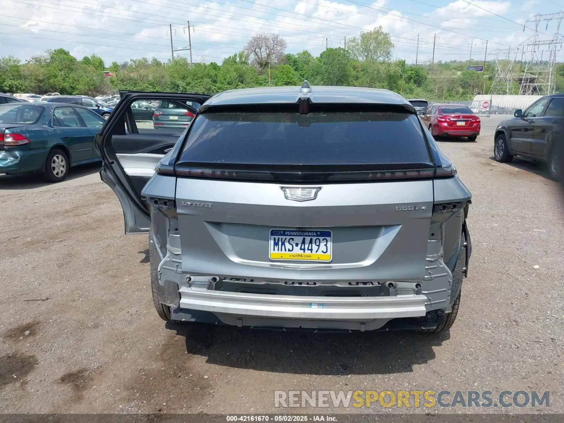 17 fotografías del automóvil dañado 1GYKPRRL8RZ128706 CADILLAC LYRIQ 2024