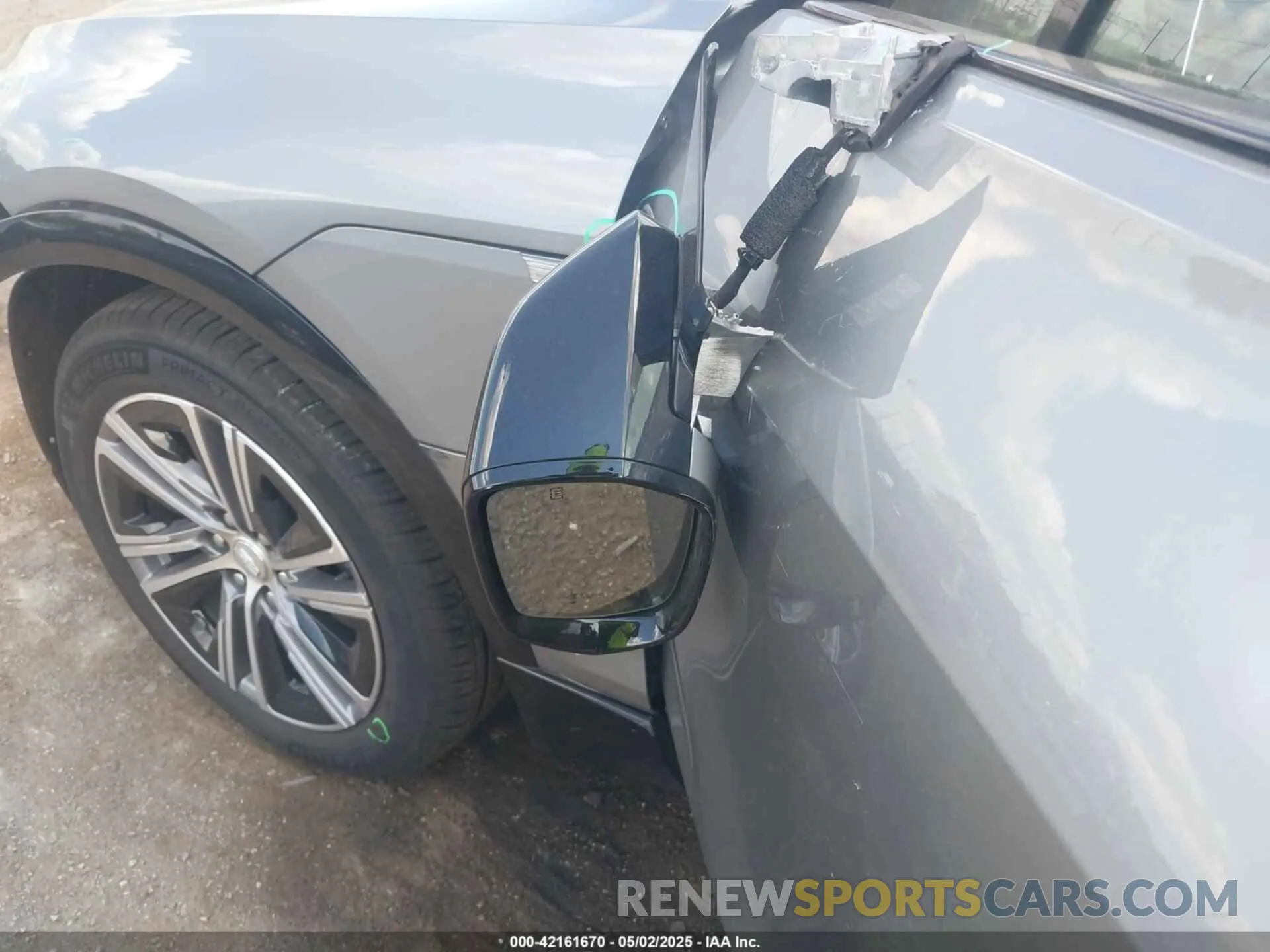 20 fotografías del automóvil dañado 1GYKPRRL8RZ128706 CADILLAC LYRIQ 2024