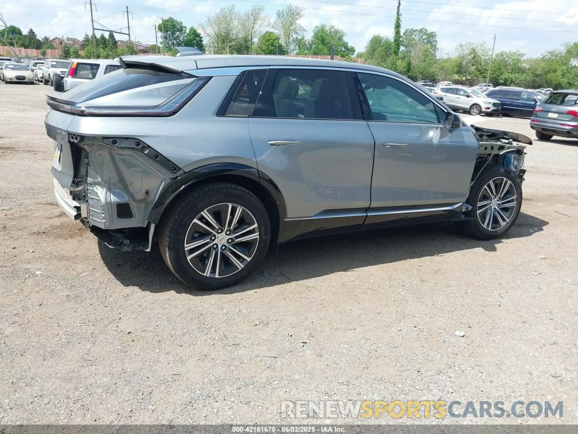4 fotografías del automóvil dañado 1GYKPRRL8RZ128706 CADILLAC LYRIQ 2024