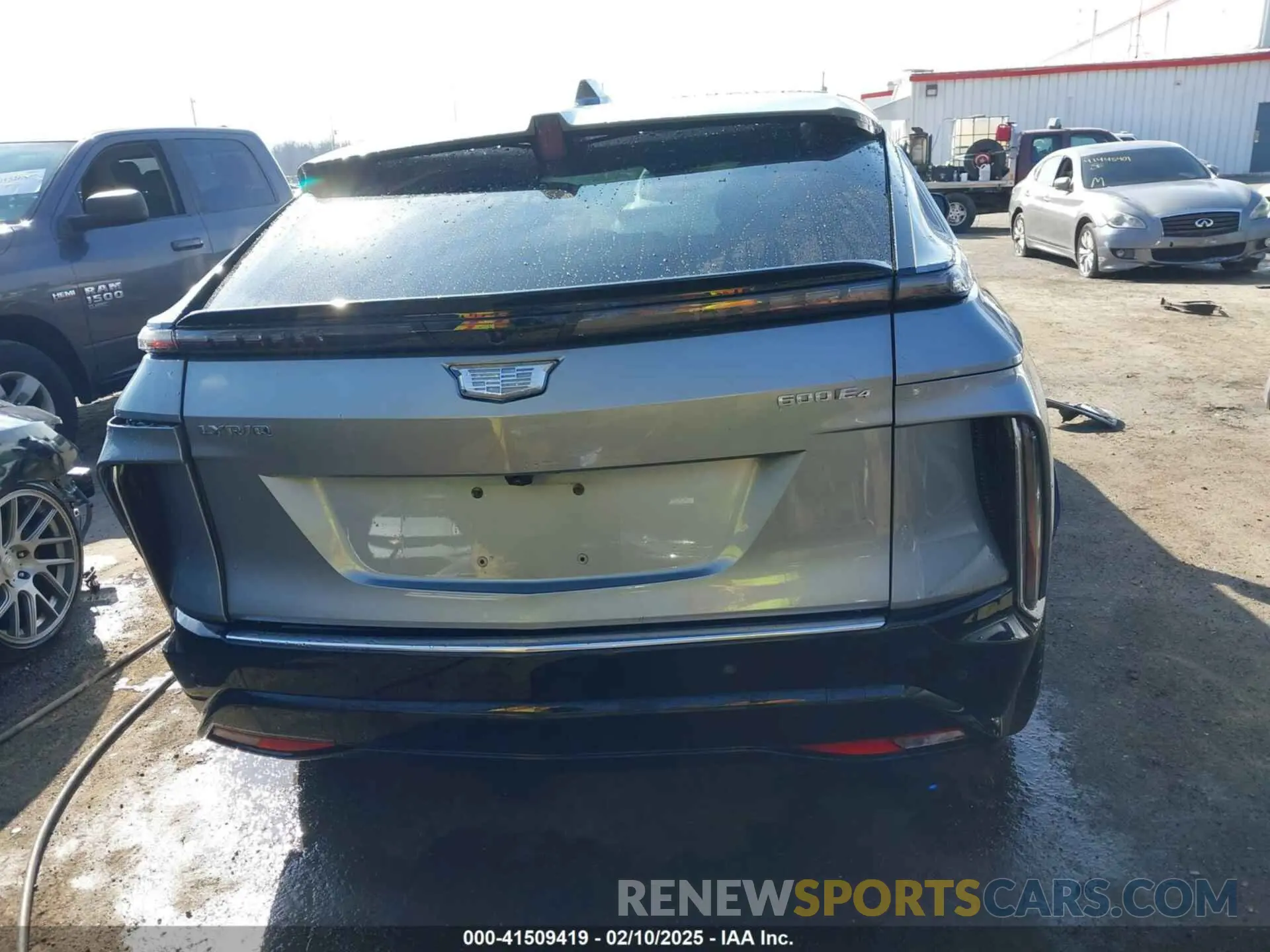16 fotografías del automóvil dañado 1GYKPSRL3RZ107978 CADILLAC LYRIQ 2024