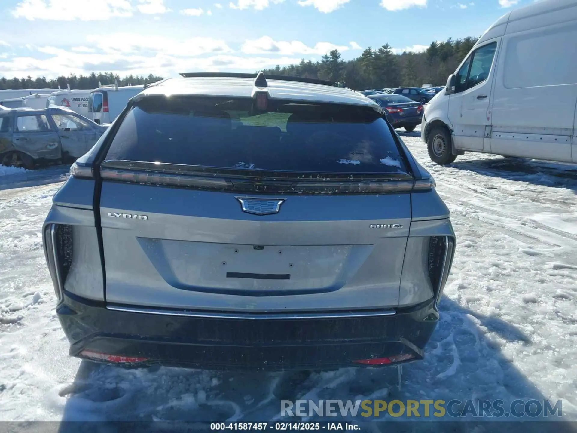 15 fotografías del automóvil dañado 1GYKPSRL3RZ122559 CADILLAC LYRIQ 2024