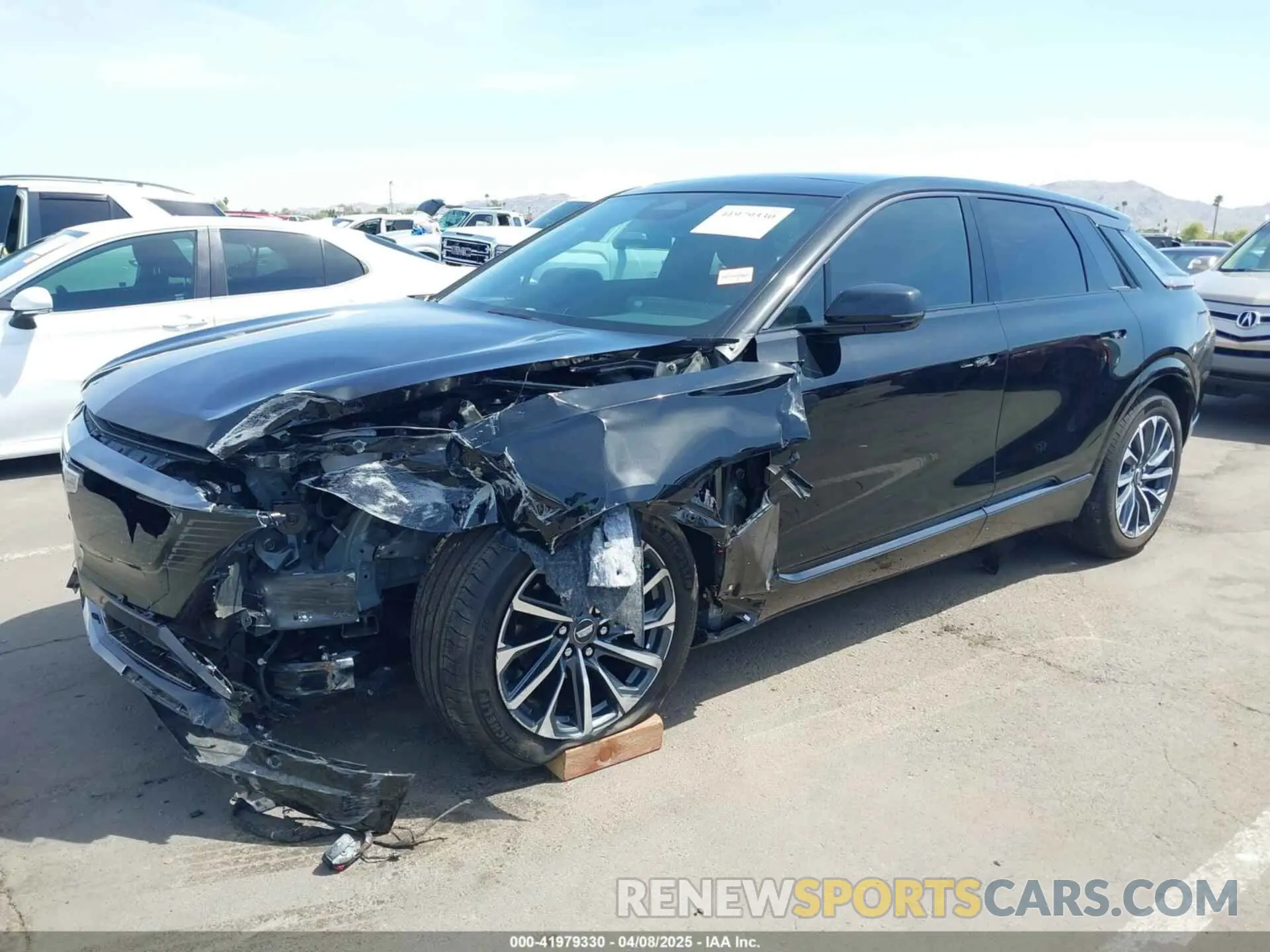 6 fotografías del automóvil dañado 1GYKPVRK6RZ131099 CADILLAC LYRIQ 2024