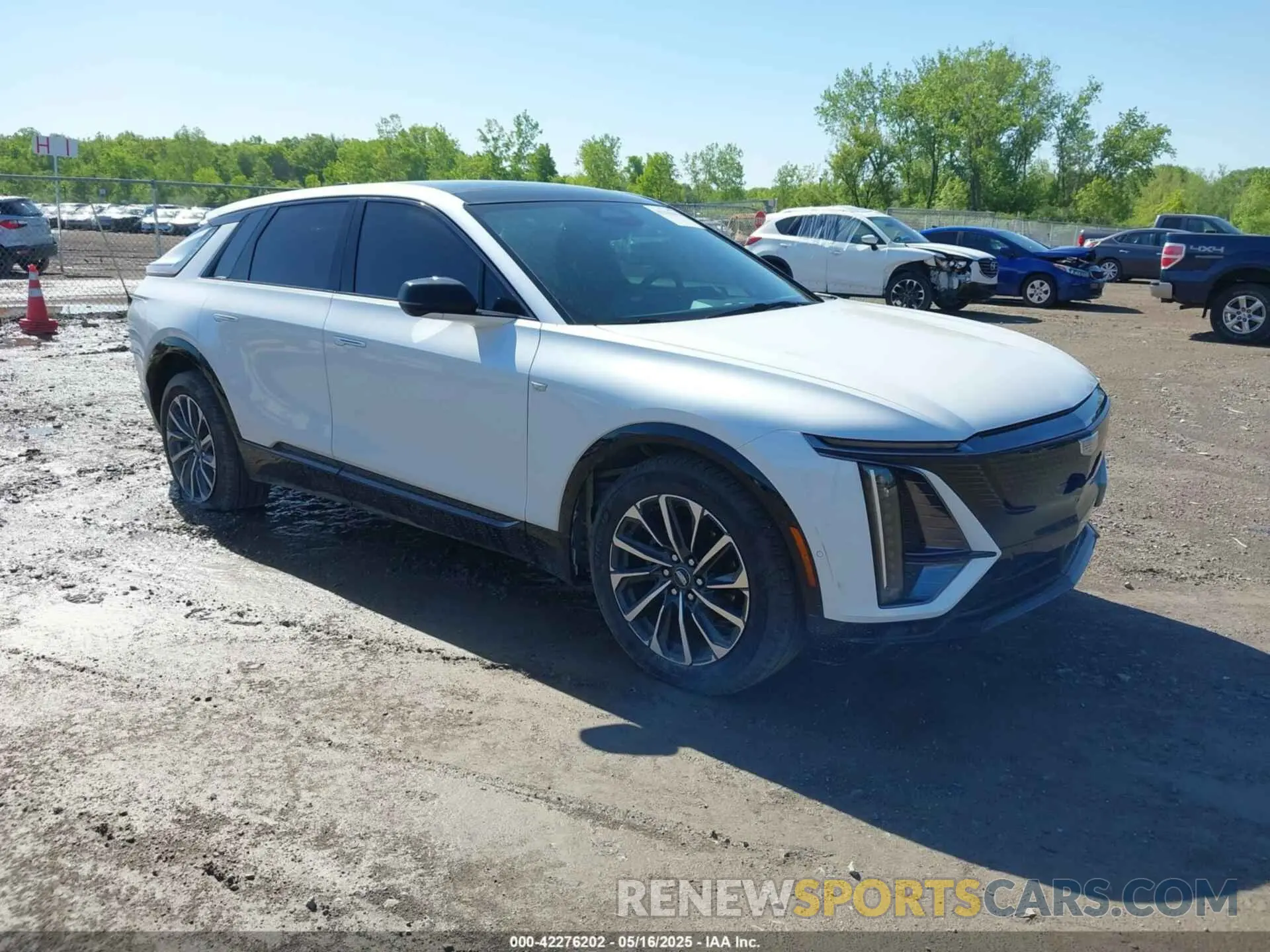 1 fotografías del automóvil dañado 1GYKPVRLXRZ111768 CADILLAC LYRIQ 2024