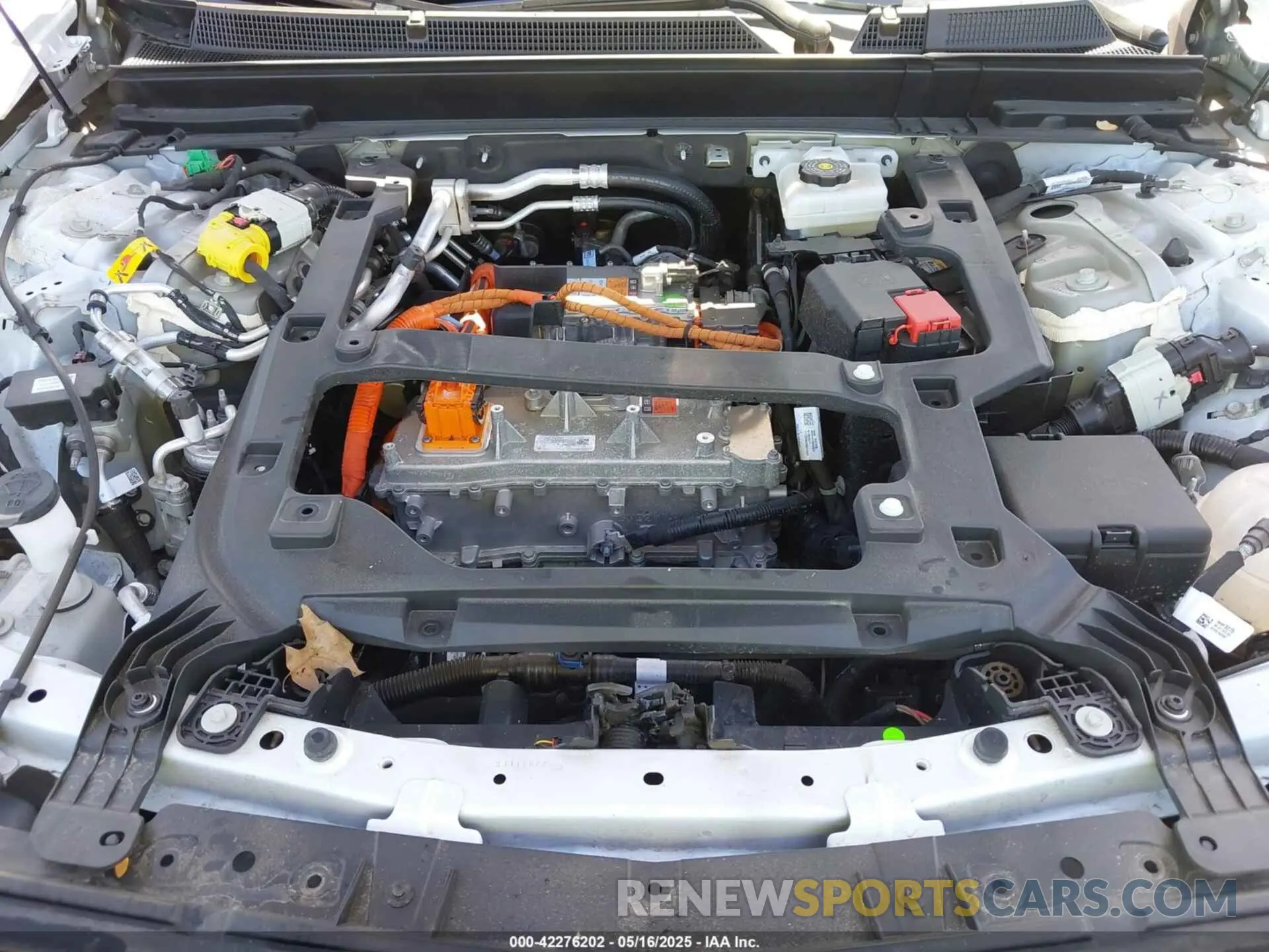 10 fotografías del automóvil dañado 1GYKPVRLXRZ111768 CADILLAC LYRIQ 2024