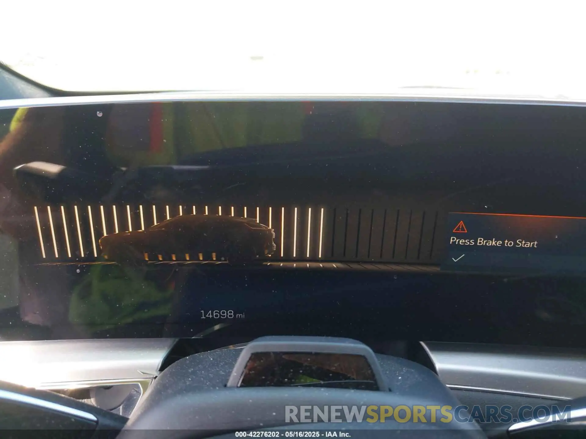 7 fotografías del automóvil dañado 1GYKPVRLXRZ111768 CADILLAC LYRIQ 2024