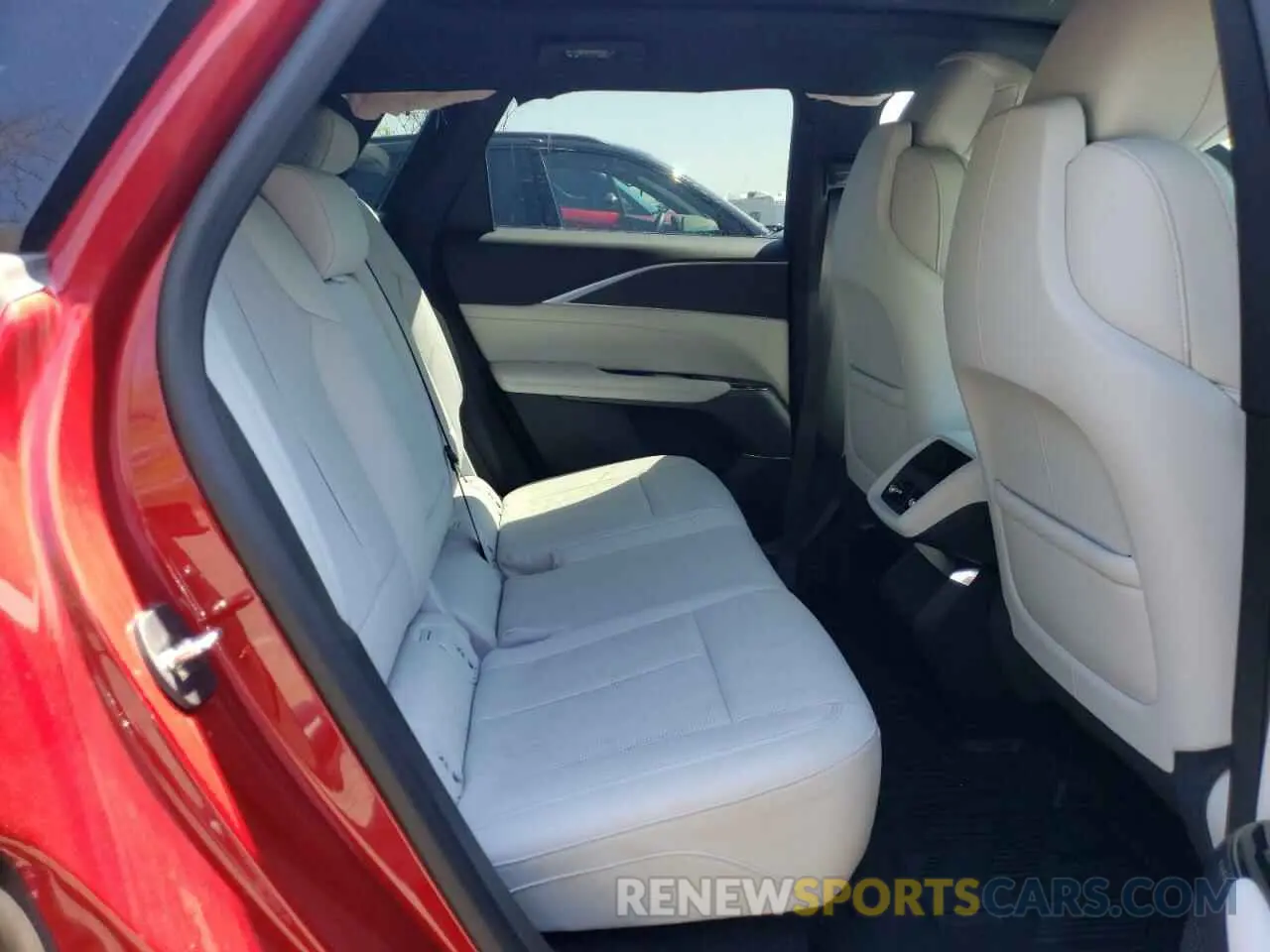 10 fotografías del automóvil dañado 1GYKPPRK0RZ111085 CADILLAC LYRIQ LUXU 2024