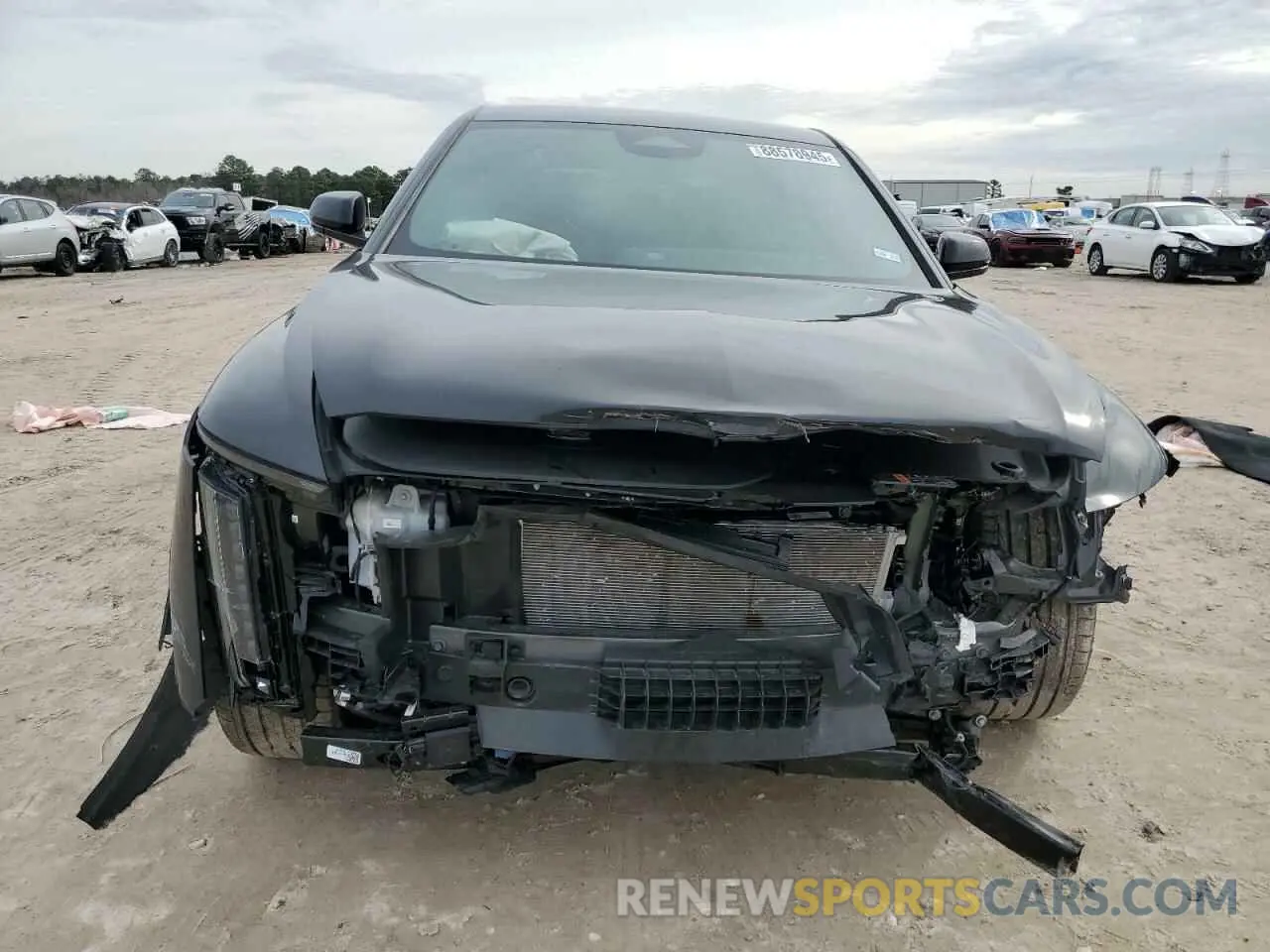 5 fotografías del automóvil dañado 1GYKPPRK1RZ137520 CADILLAC LYRIQ LUXU 2024