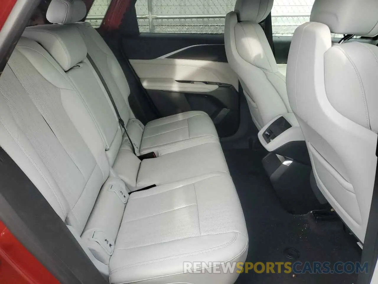 11 fotografías del automóvil dañado 1GYKPPRL7RZ108497 CADILLAC LYRIQ LUXU 2024