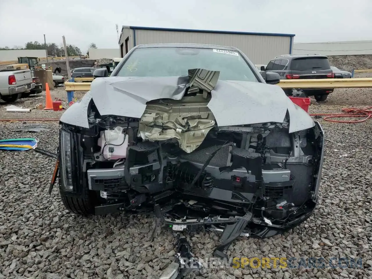 5 fotografías del automóvil dañado 1GYKPRRL2RZ117443 CADILLAC LYRIQ LUXU 2024