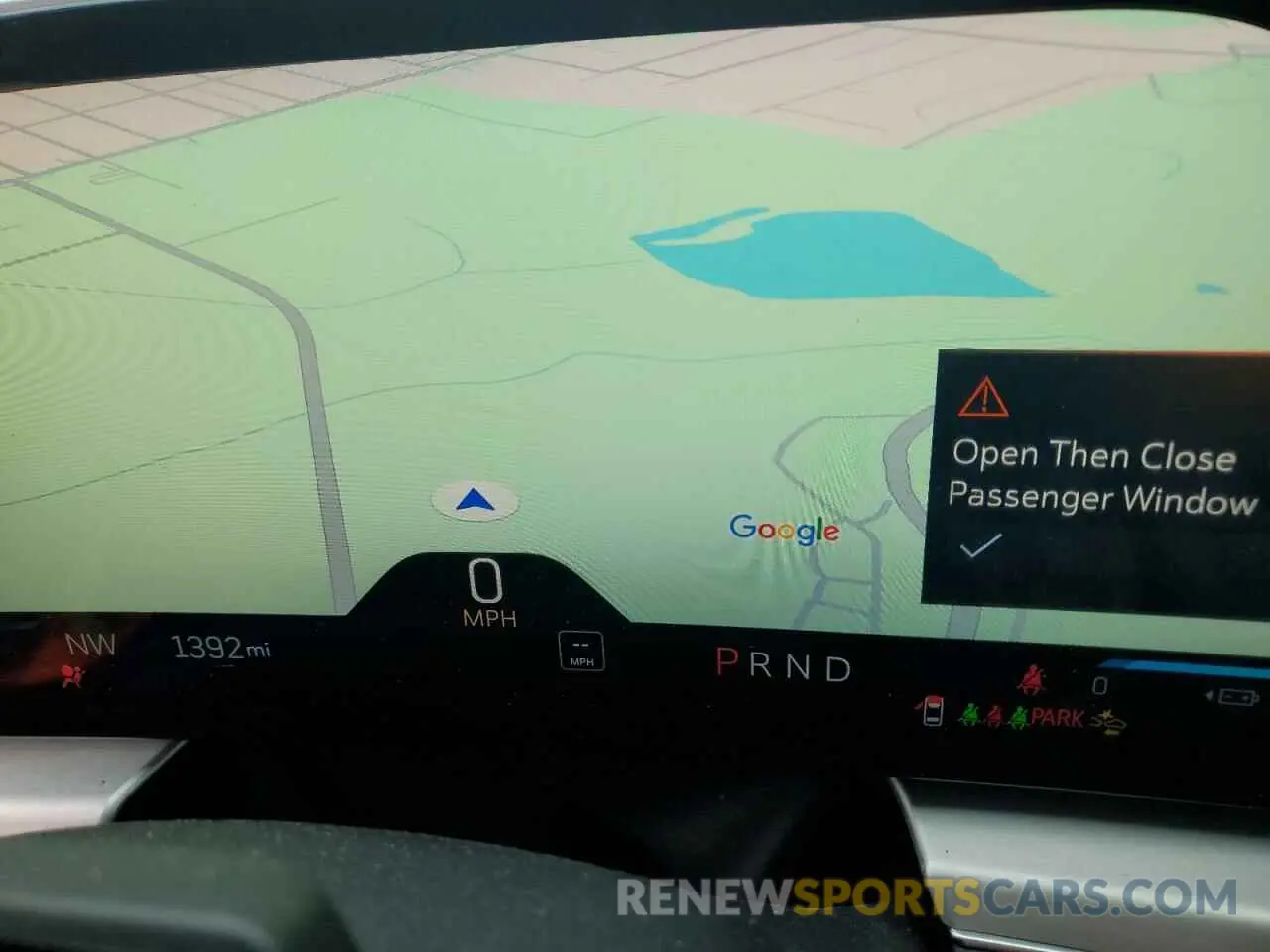 9 fotografías del automóvil dañado 1GYKPRRL2RZ117443 CADILLAC LYRIQ LUXU 2024