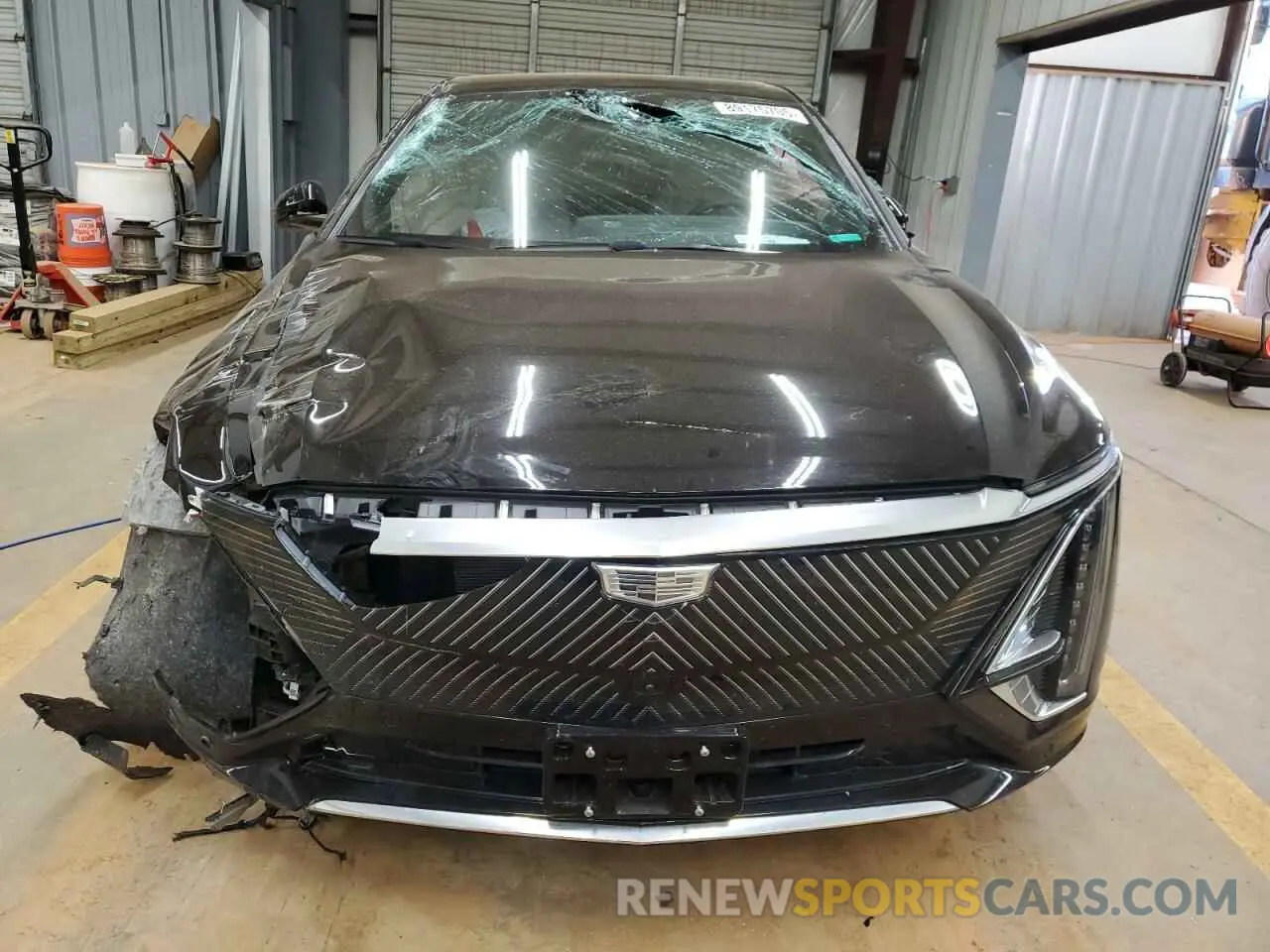5 fotografías del automóvil dañado 1GYKPRRL8RZ107046 CADILLAC LYRIQ LUXU 2024