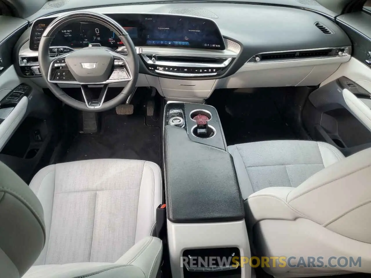 8 fotografías del automóvil dañado 1GYKPSRL2RZ111200 CADILLAC LYRIQ LUXU 2024