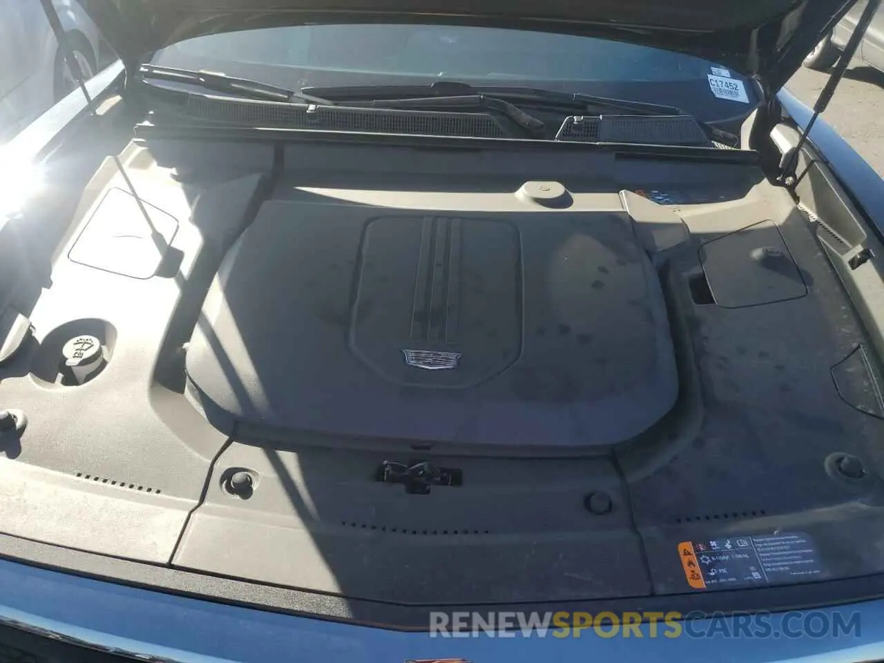 12 fotografías del automóvil dañado 1GYKPWRL2RZ128893 CADILLAC LYRIQ SPOR 2024
