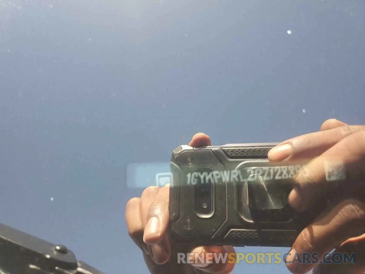 13 fotografías del automóvil dañado 1GYKPWRL2RZ128893 CADILLAC LYRIQ SPOR 2024