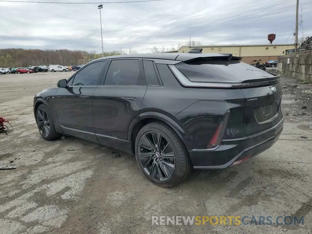 2 fotografías del automóvil dañado 1GYKPWRL8RZ111838 CADILLAC LYRIQ SPOR 2024